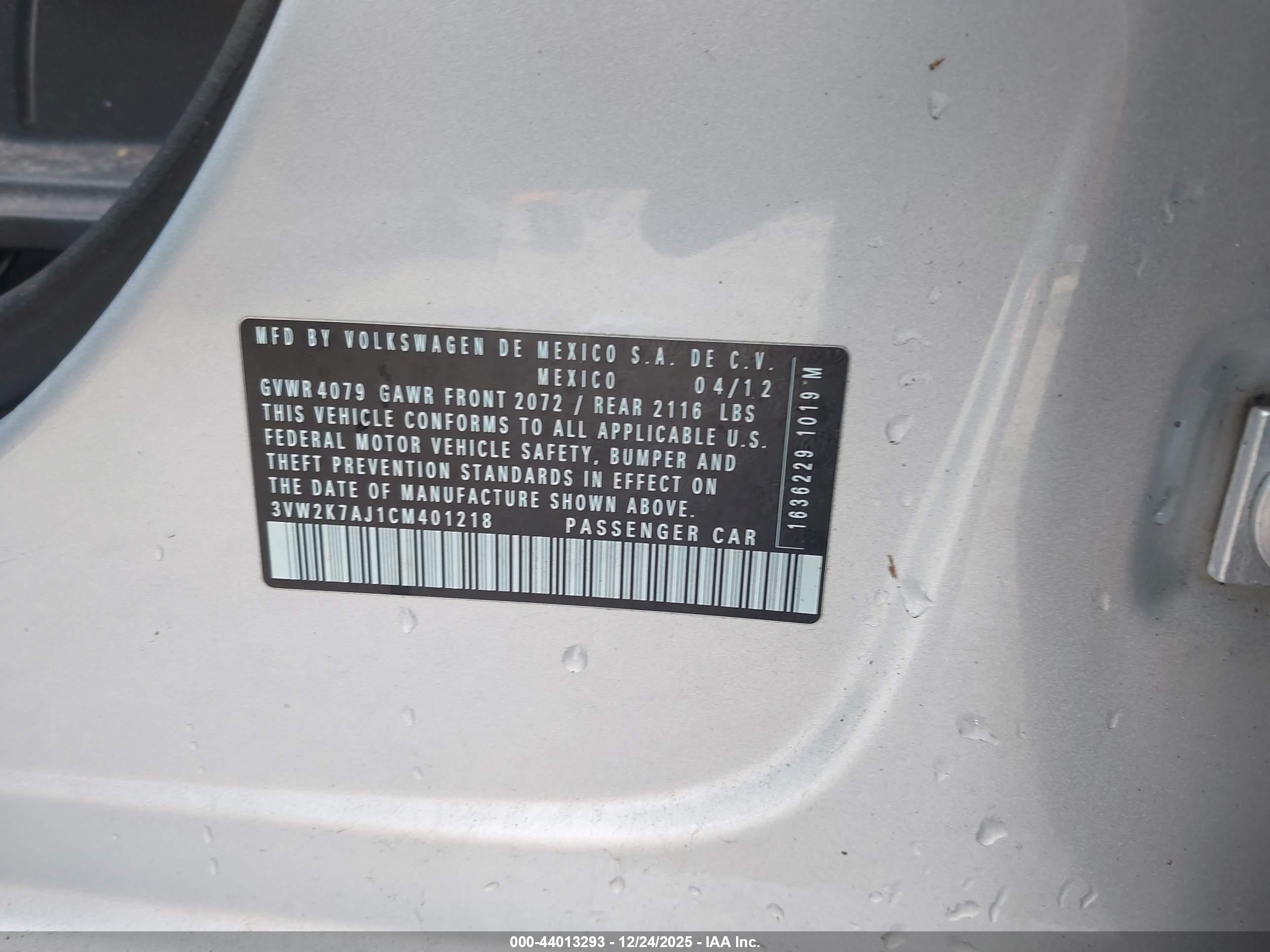 VOLKSWAGEN JETTA image 9