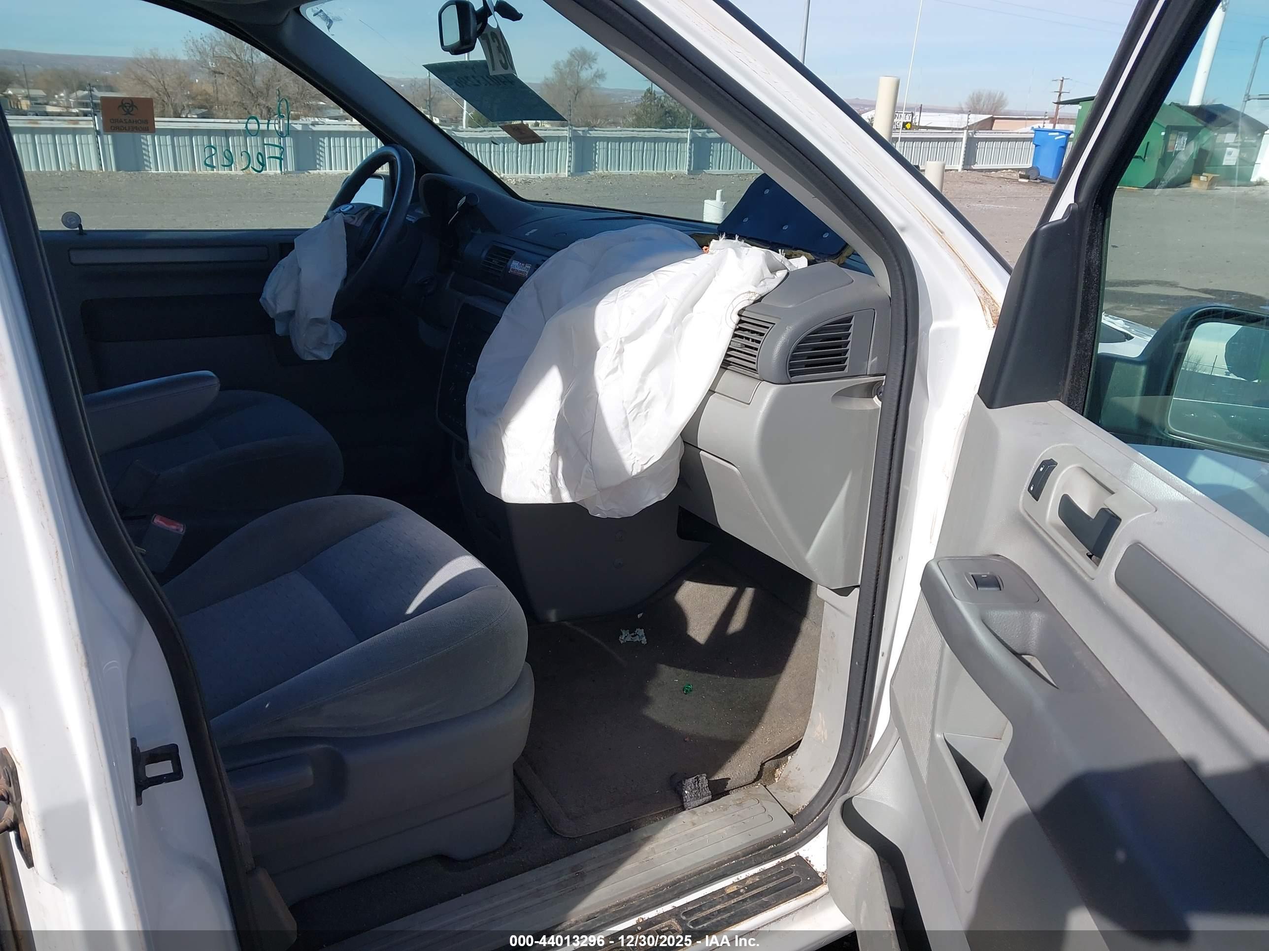 FORD FREESTAR image 5