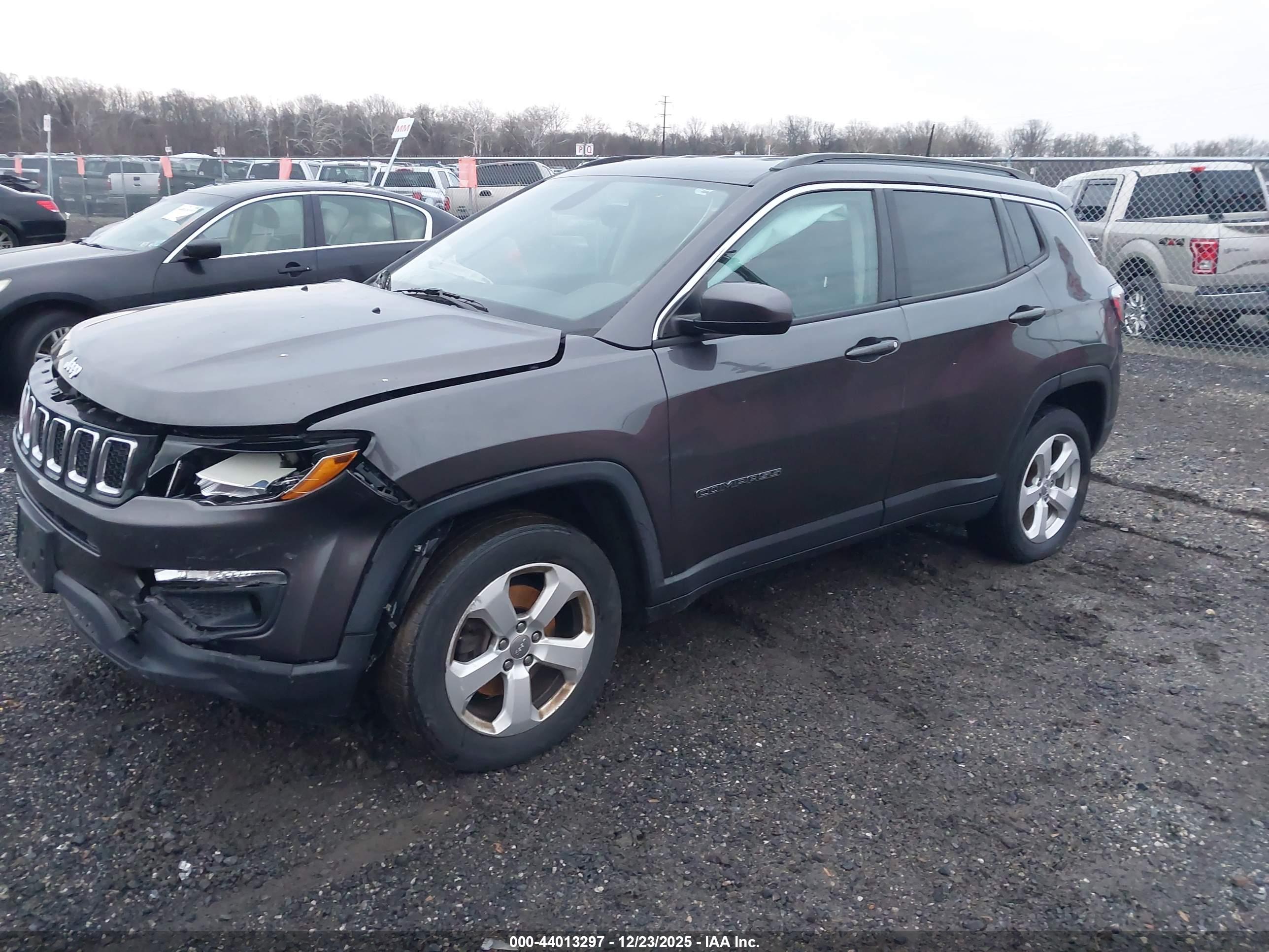 JEEP COMPASS image 2