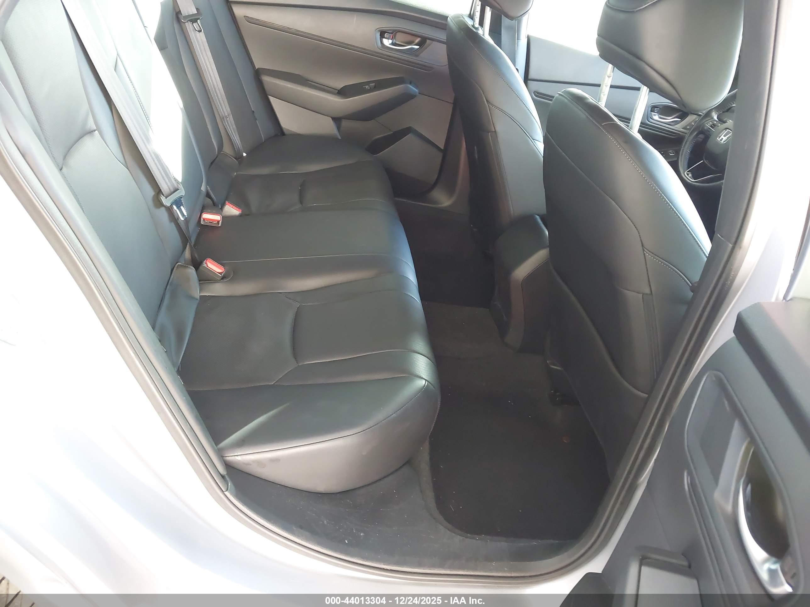 HONDA ACCORD image 8