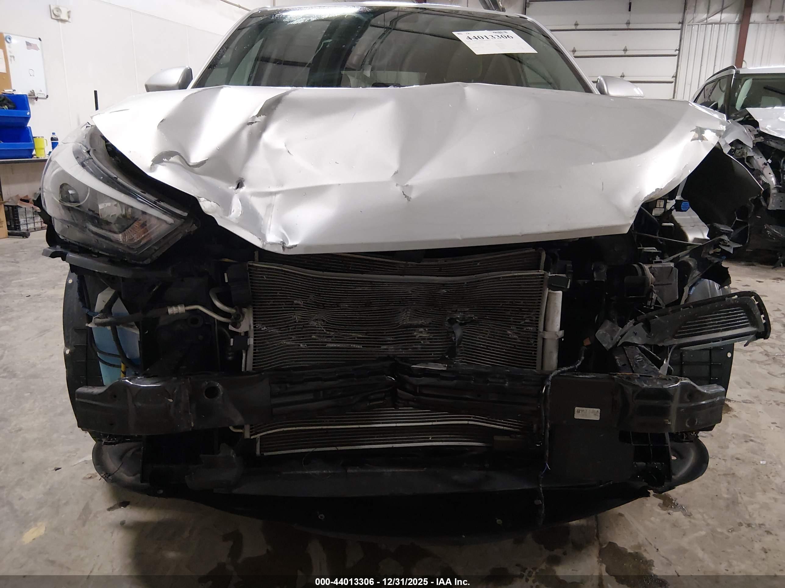 HYUNDAI TUCSON image 6