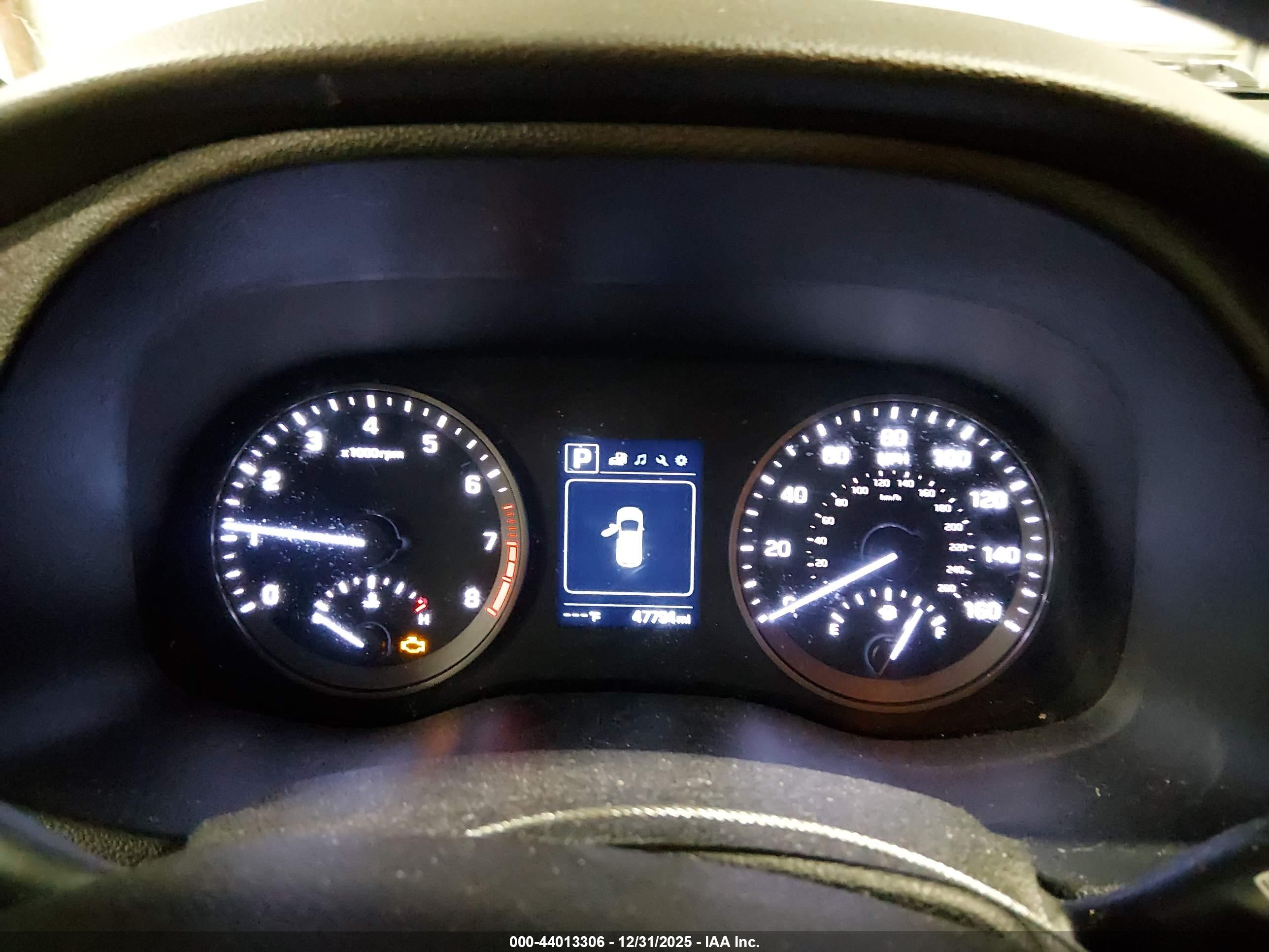 HYUNDAI TUCSON image 7
