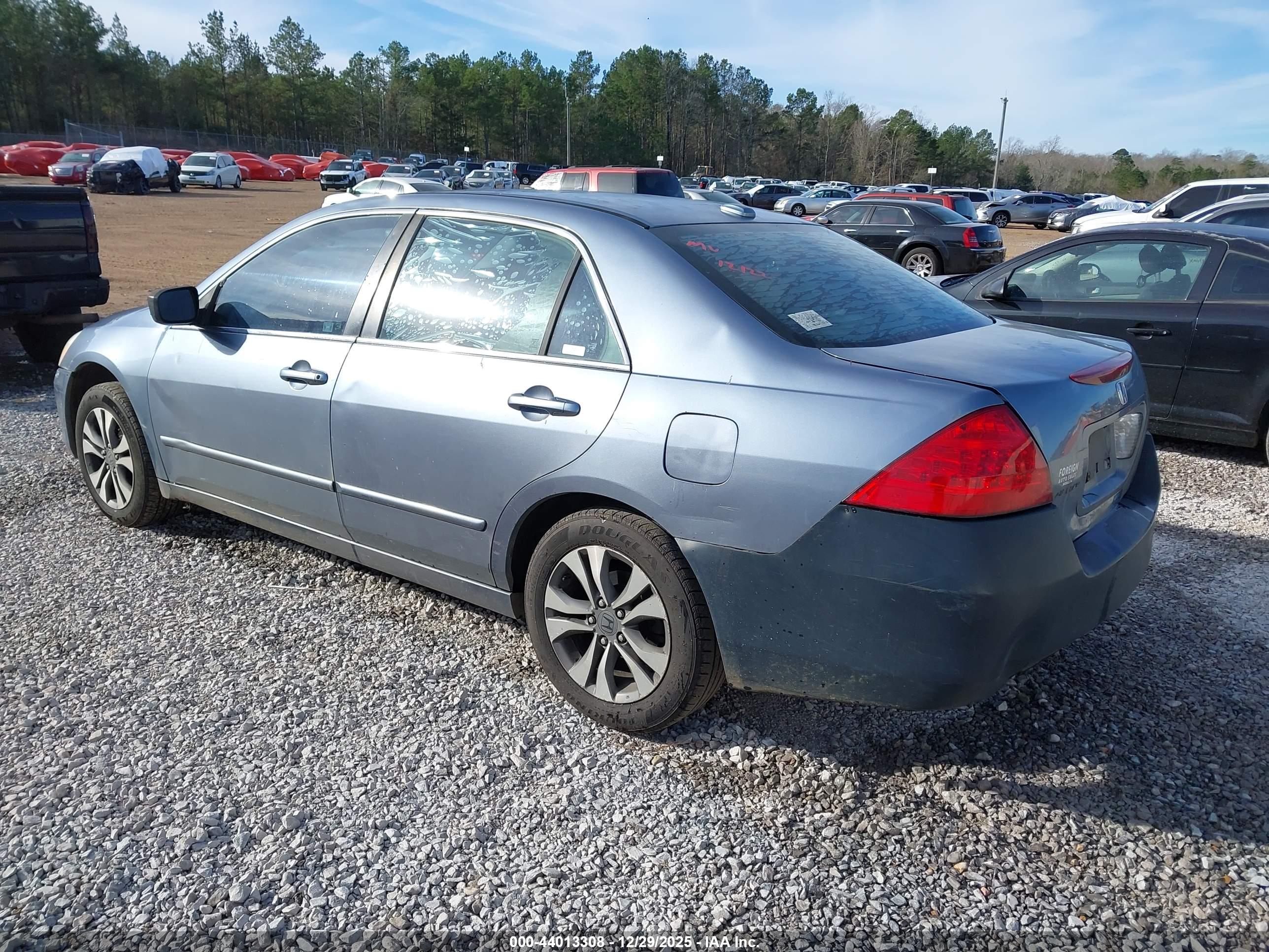 HONDA ACCORD image 3
