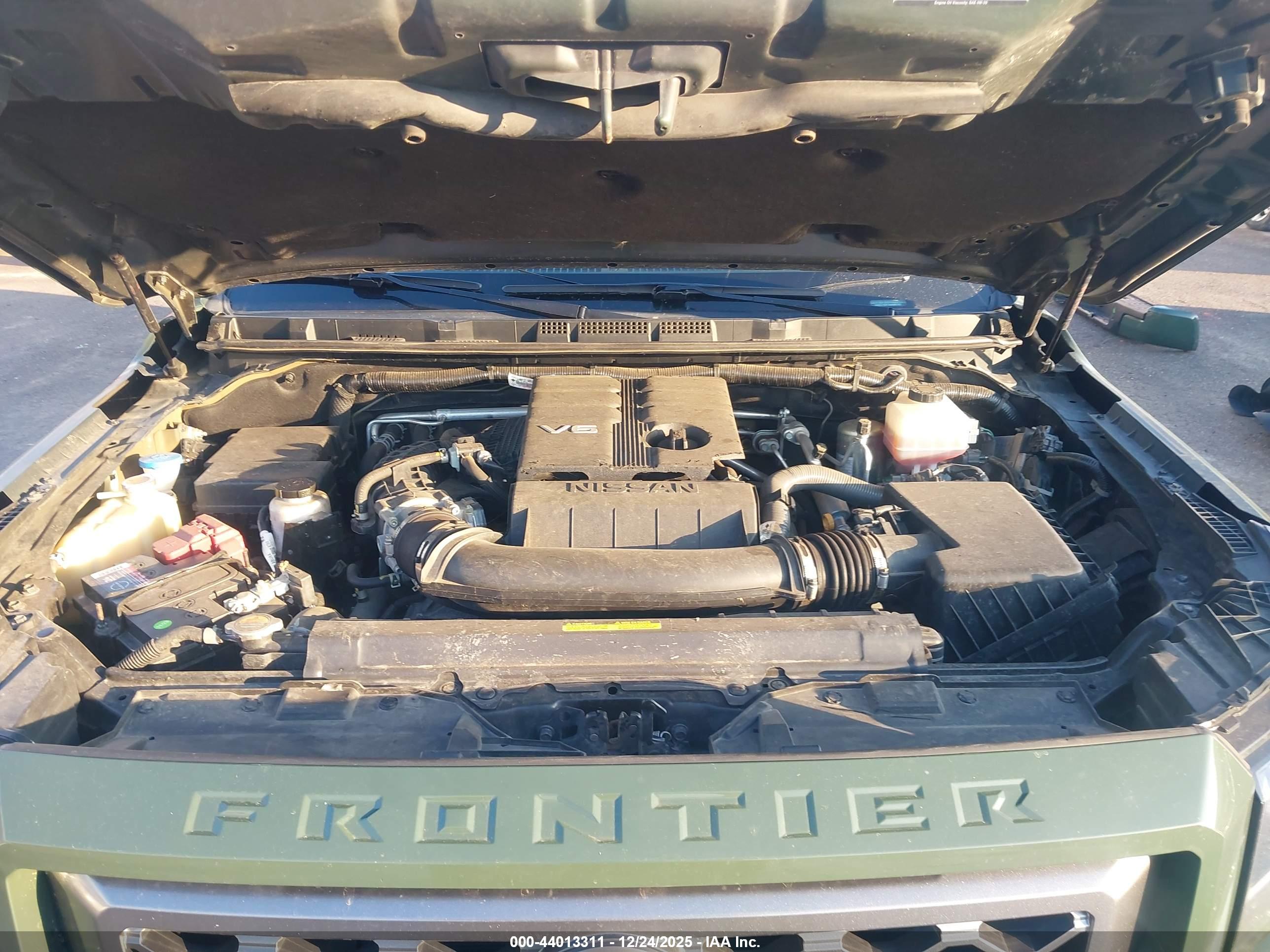 NISSAN FRONTIER image 10