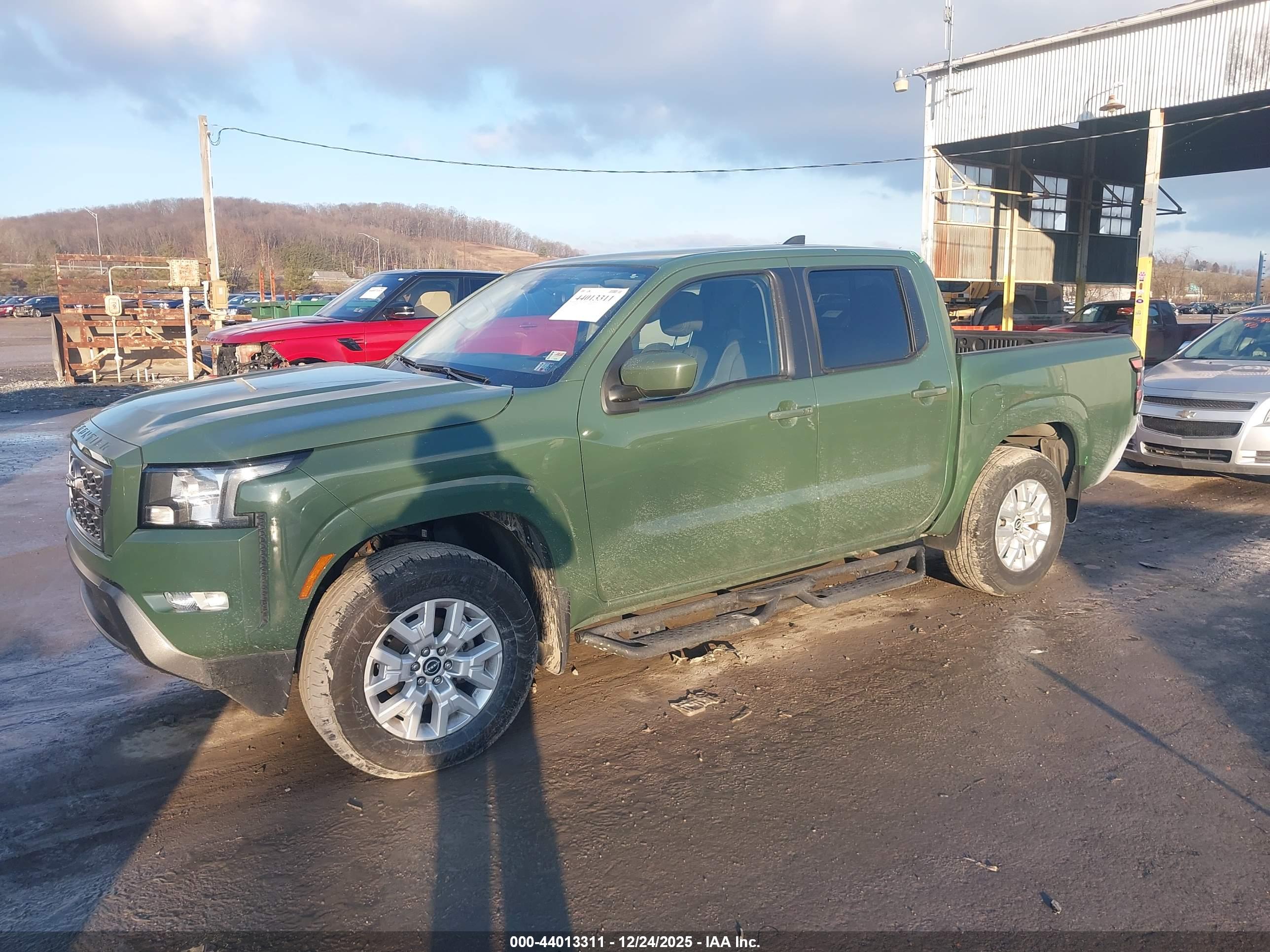 NISSAN FRONTIER image 2