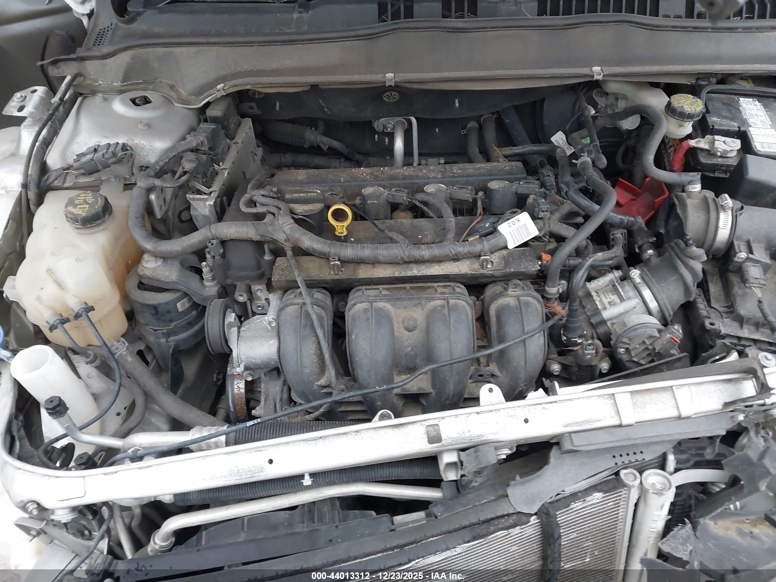 FORD FUSION image 10