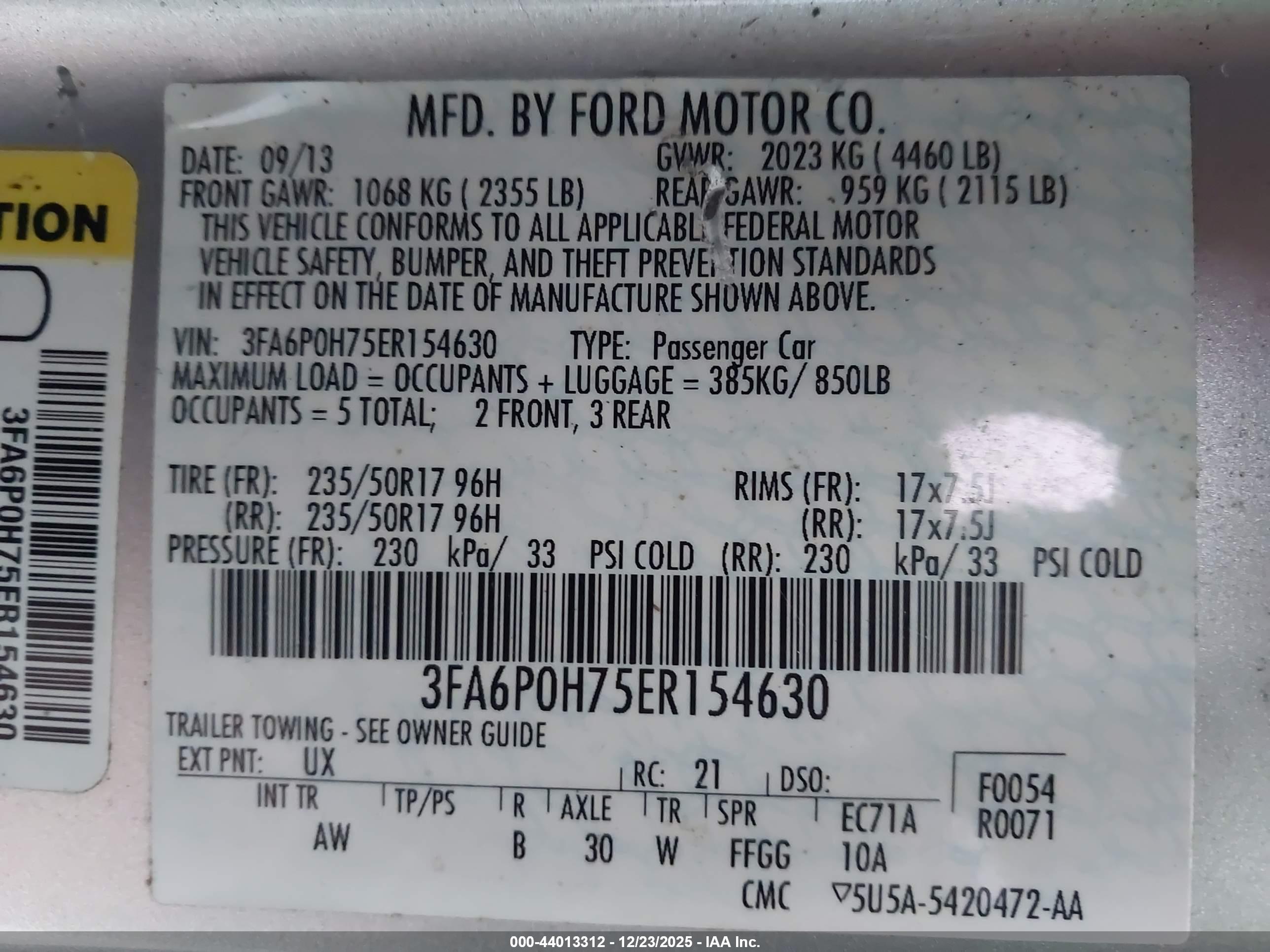 FORD FUSION image 9