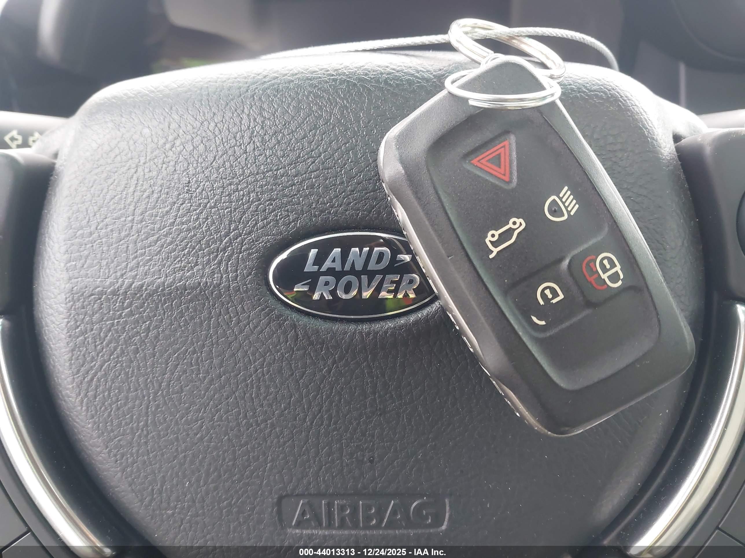 LAND ROVER image 11