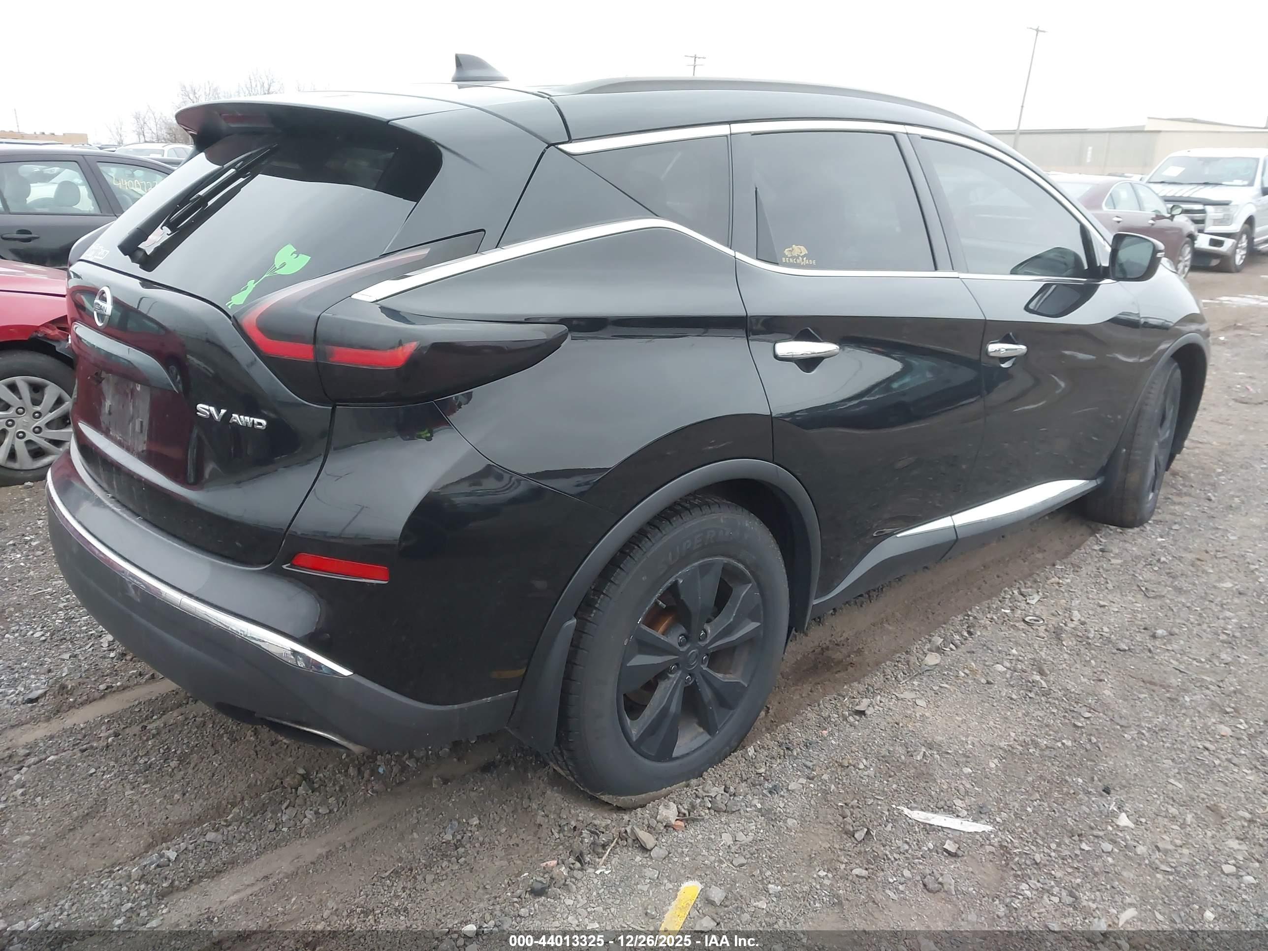 NISSAN MURANO image 4