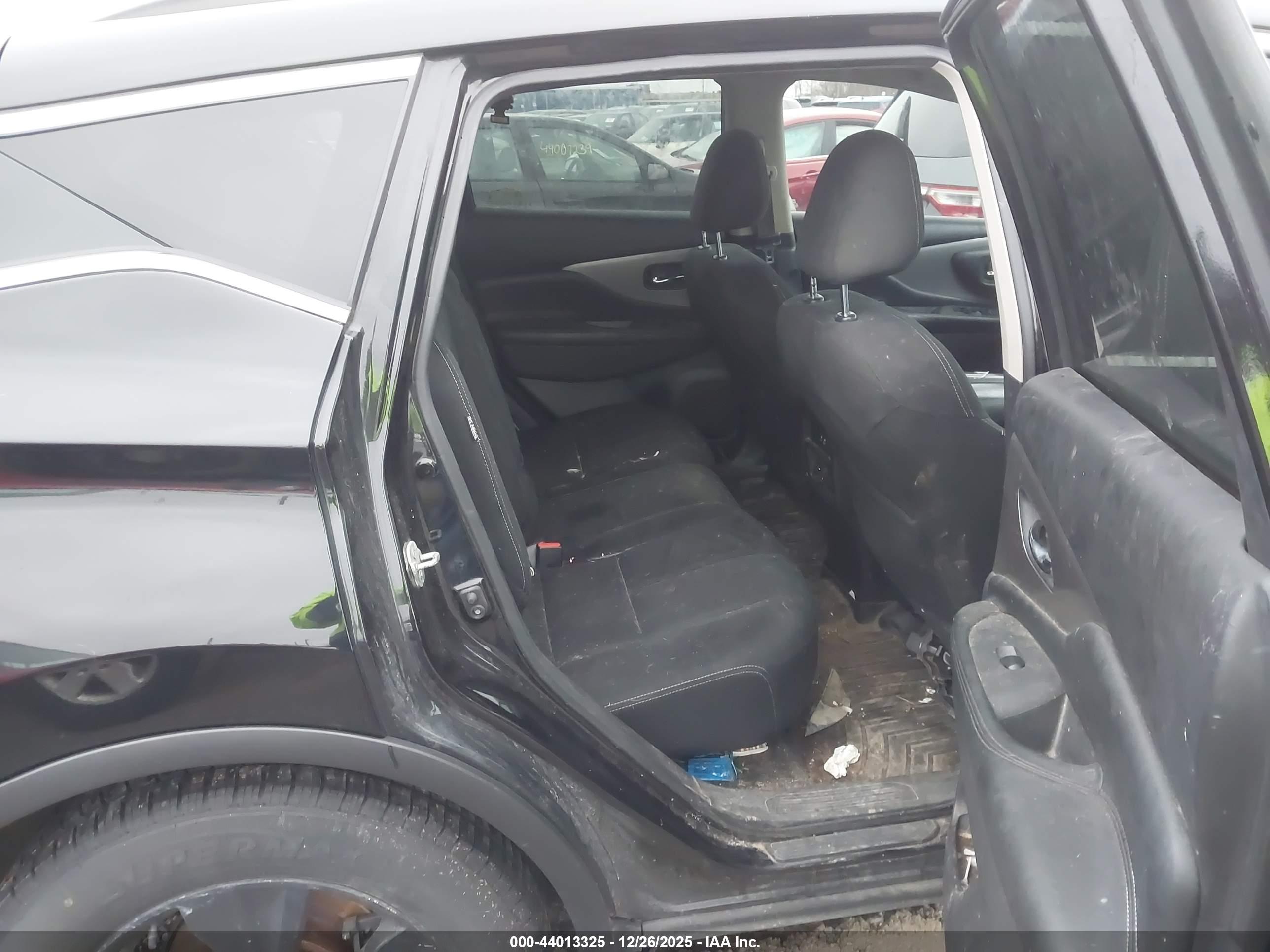 NISSAN MURANO image 8