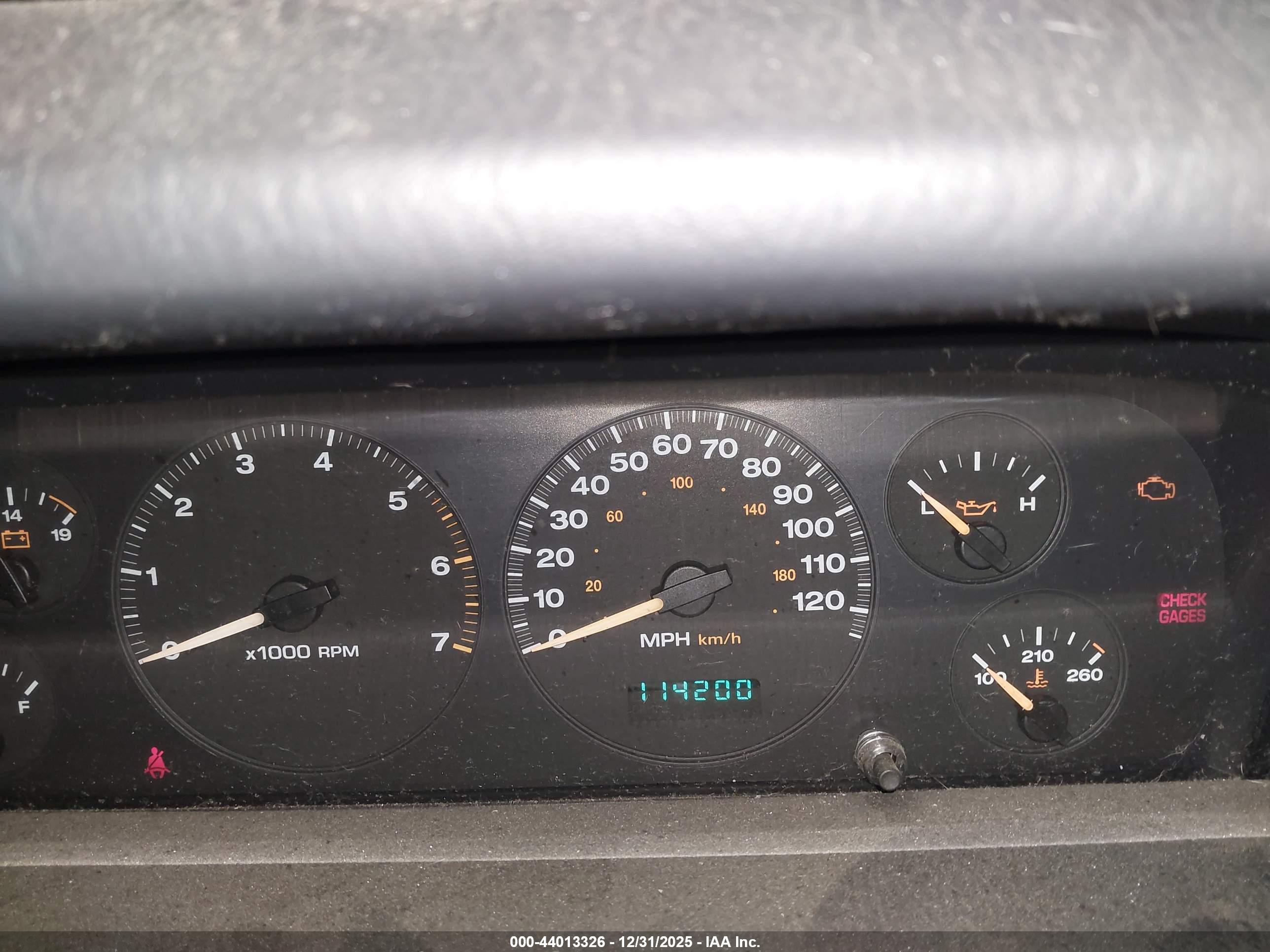 JEEP GRAND image 7