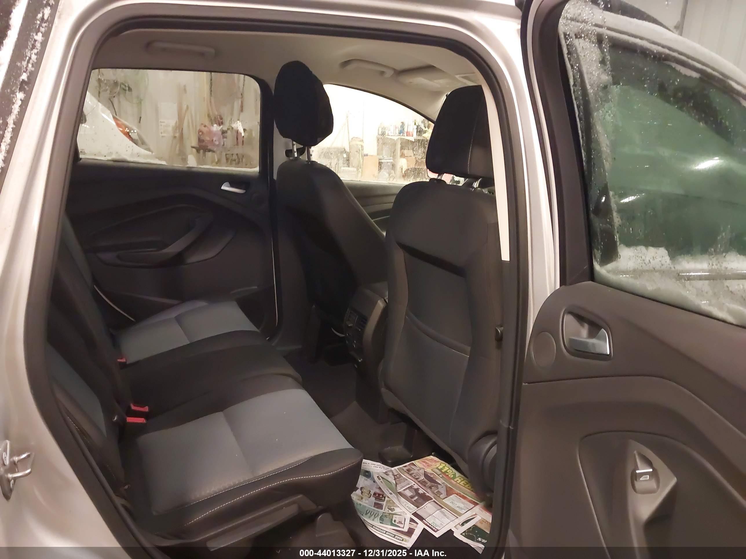 FORD ESCAPE image 8