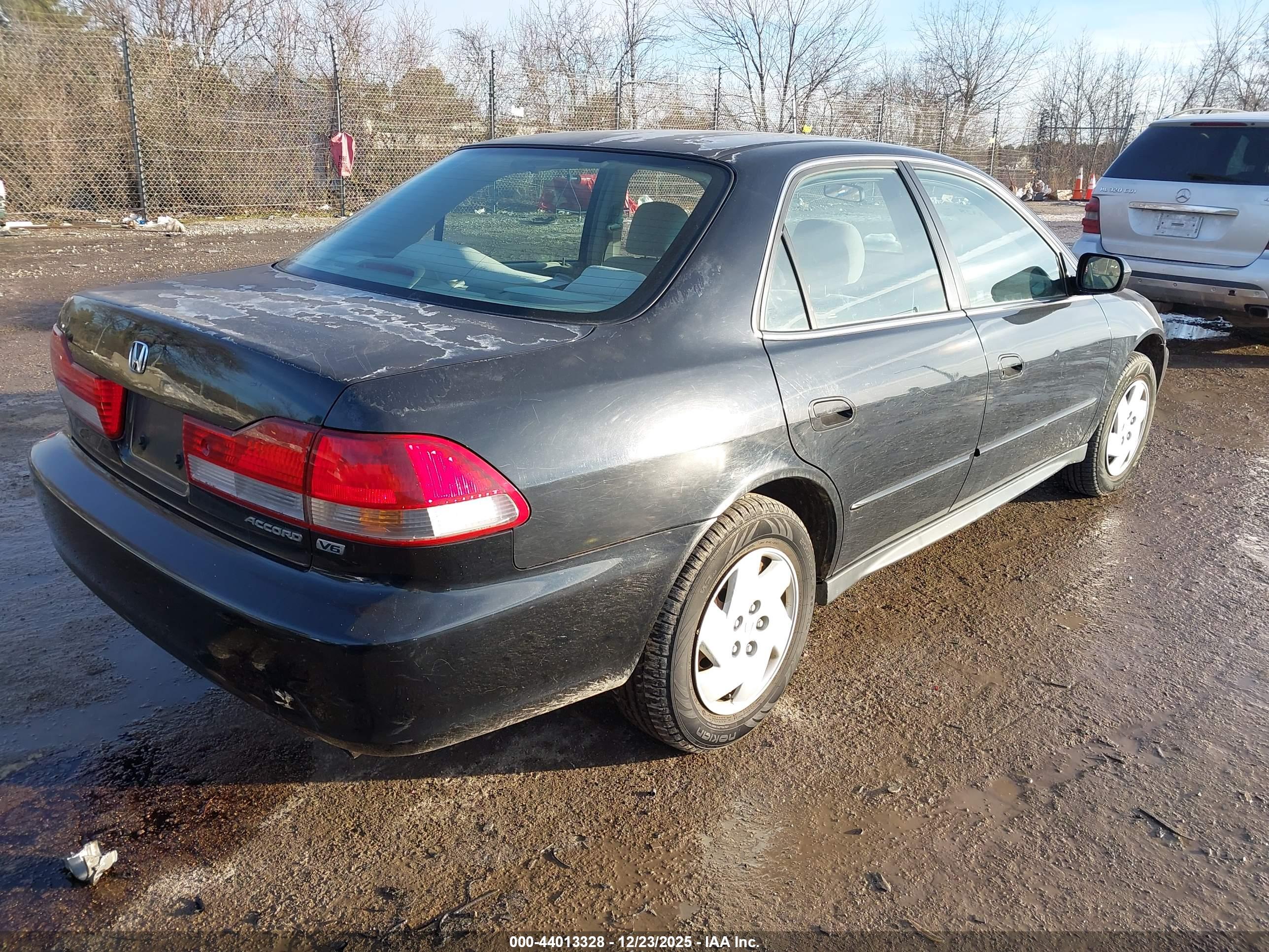 HONDA ACCORD image 4