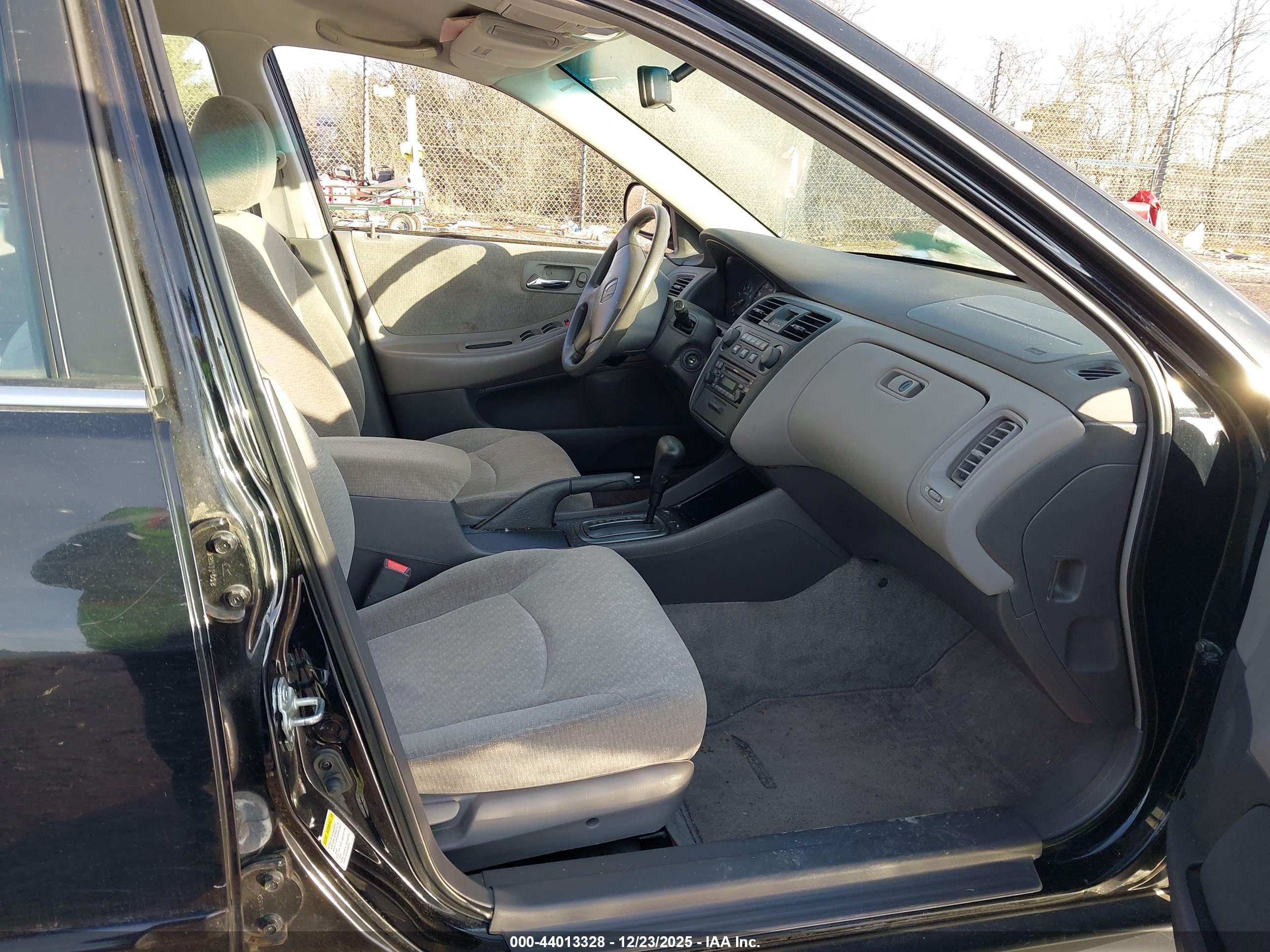 HONDA ACCORD image 5