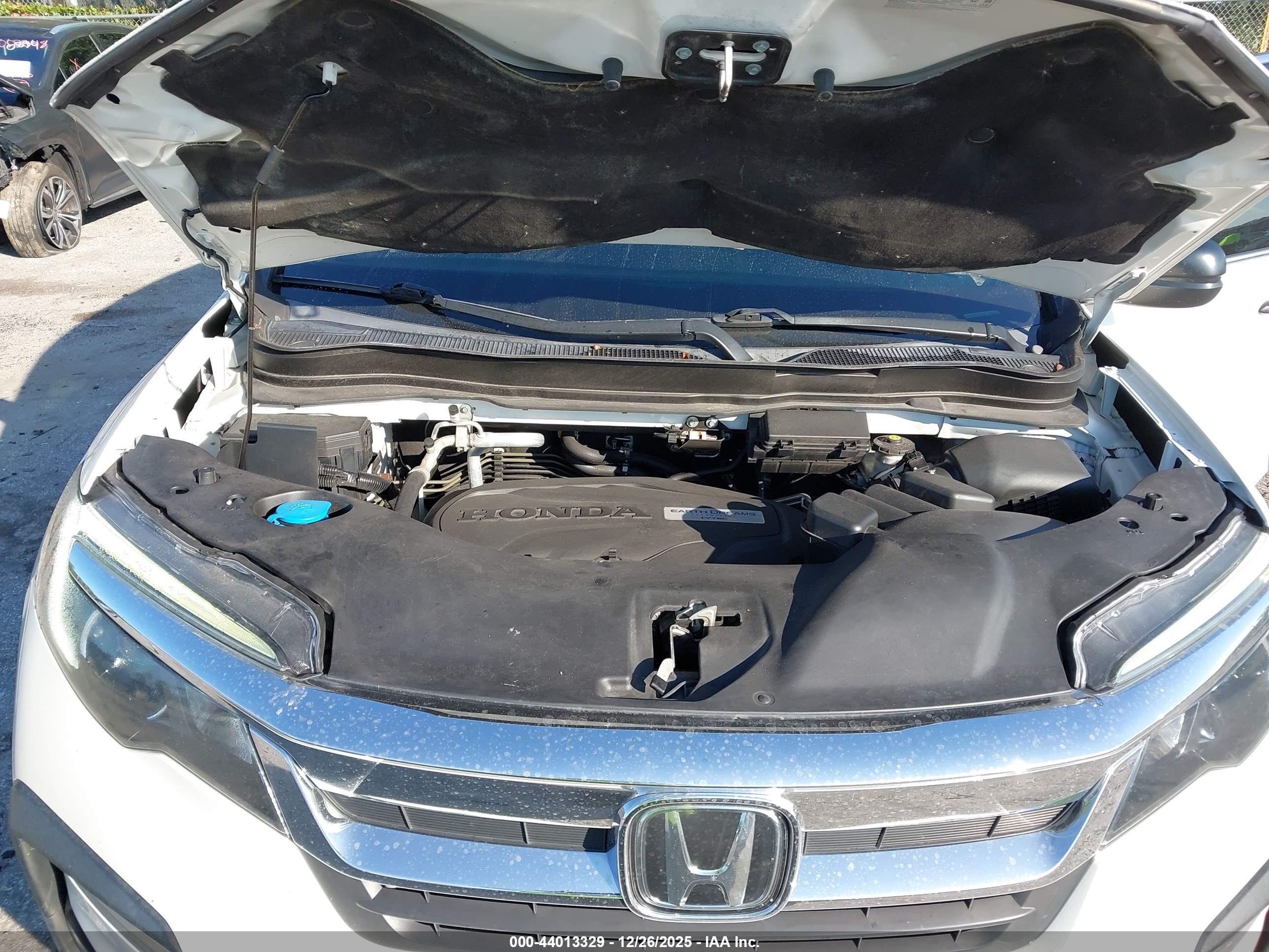 HONDA PILOT image 10