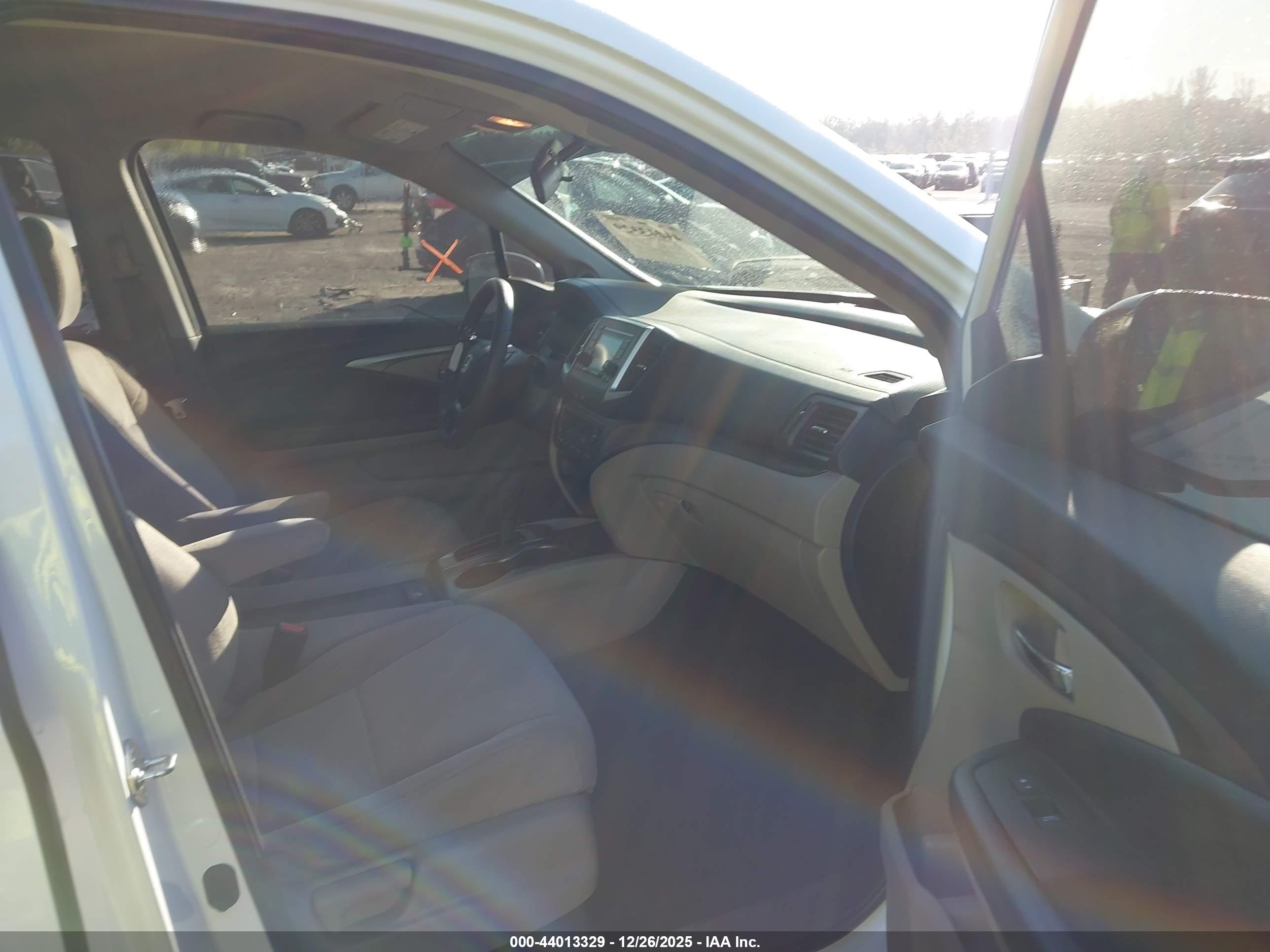 HONDA PILOT image 5