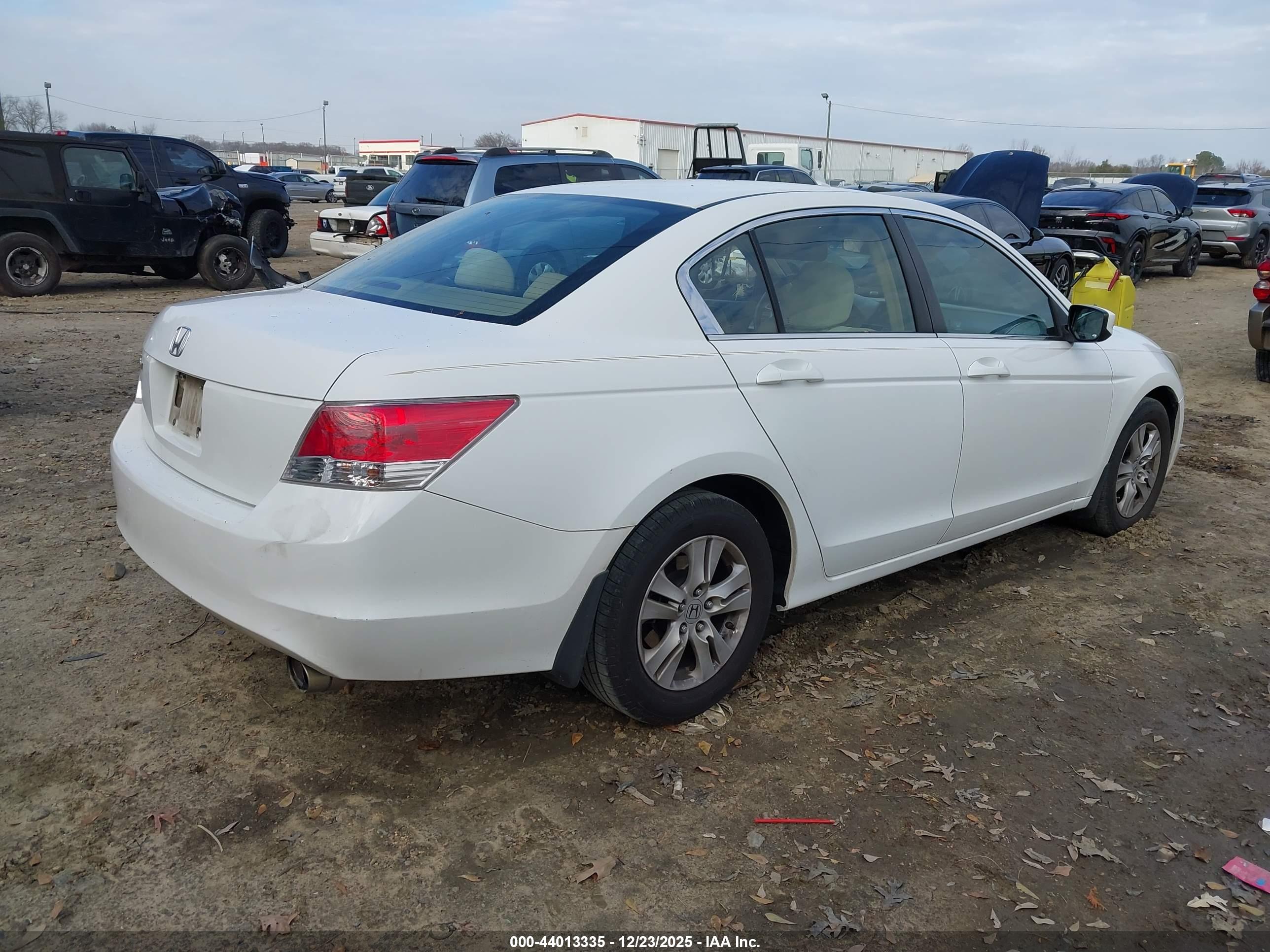HONDA ACCORD image 4