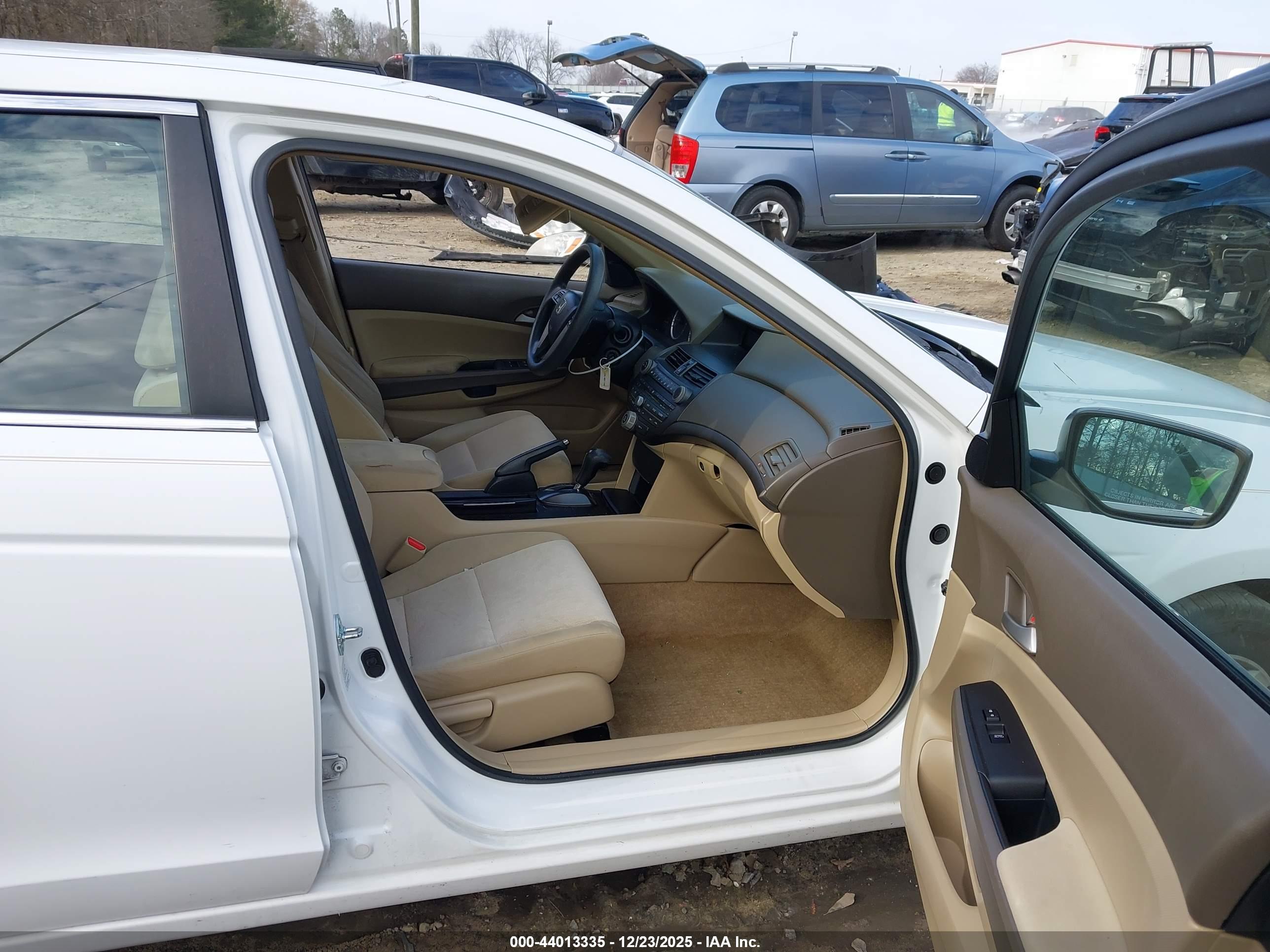 HONDA ACCORD image 5