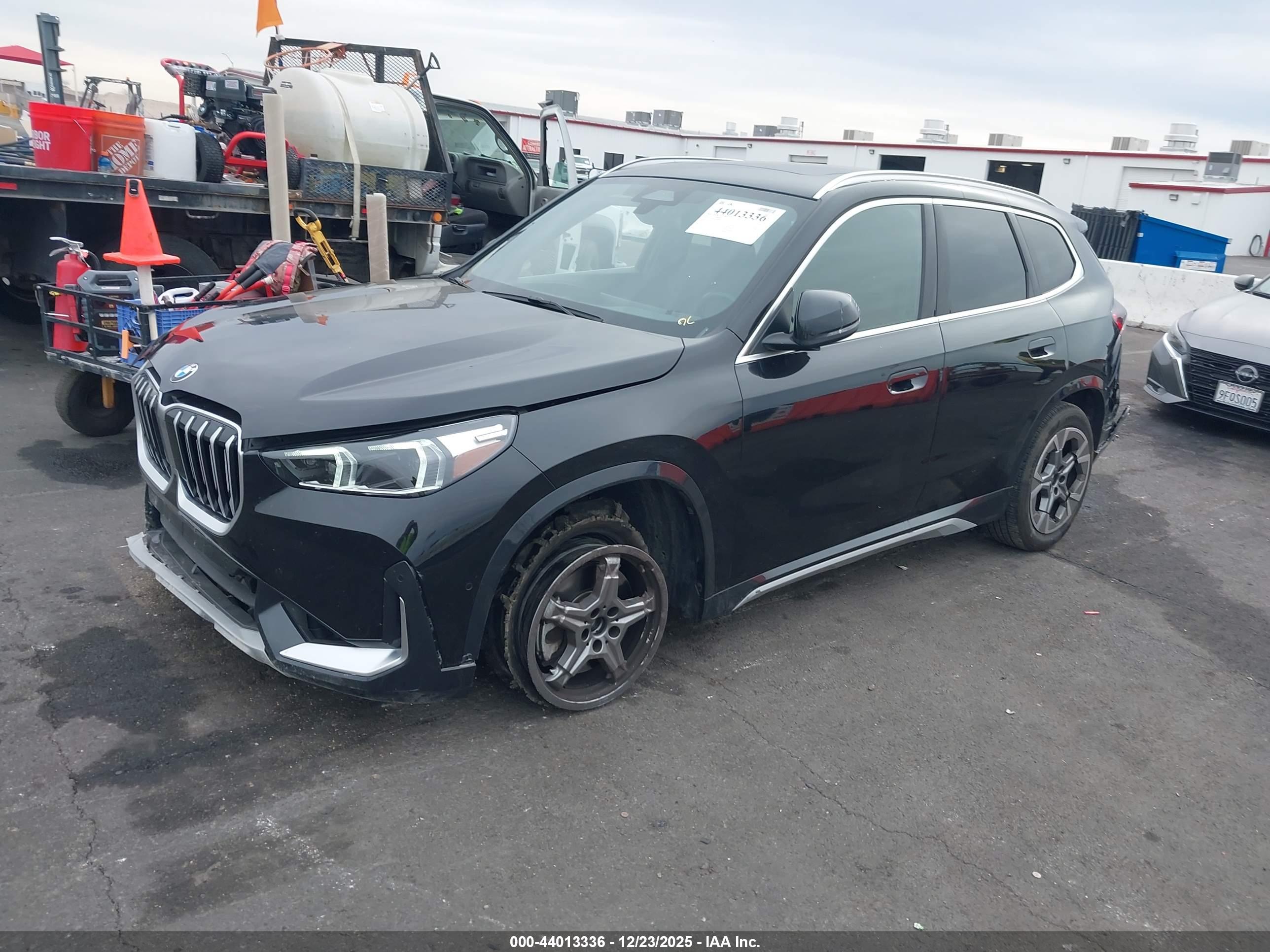 BMW X1 image 2