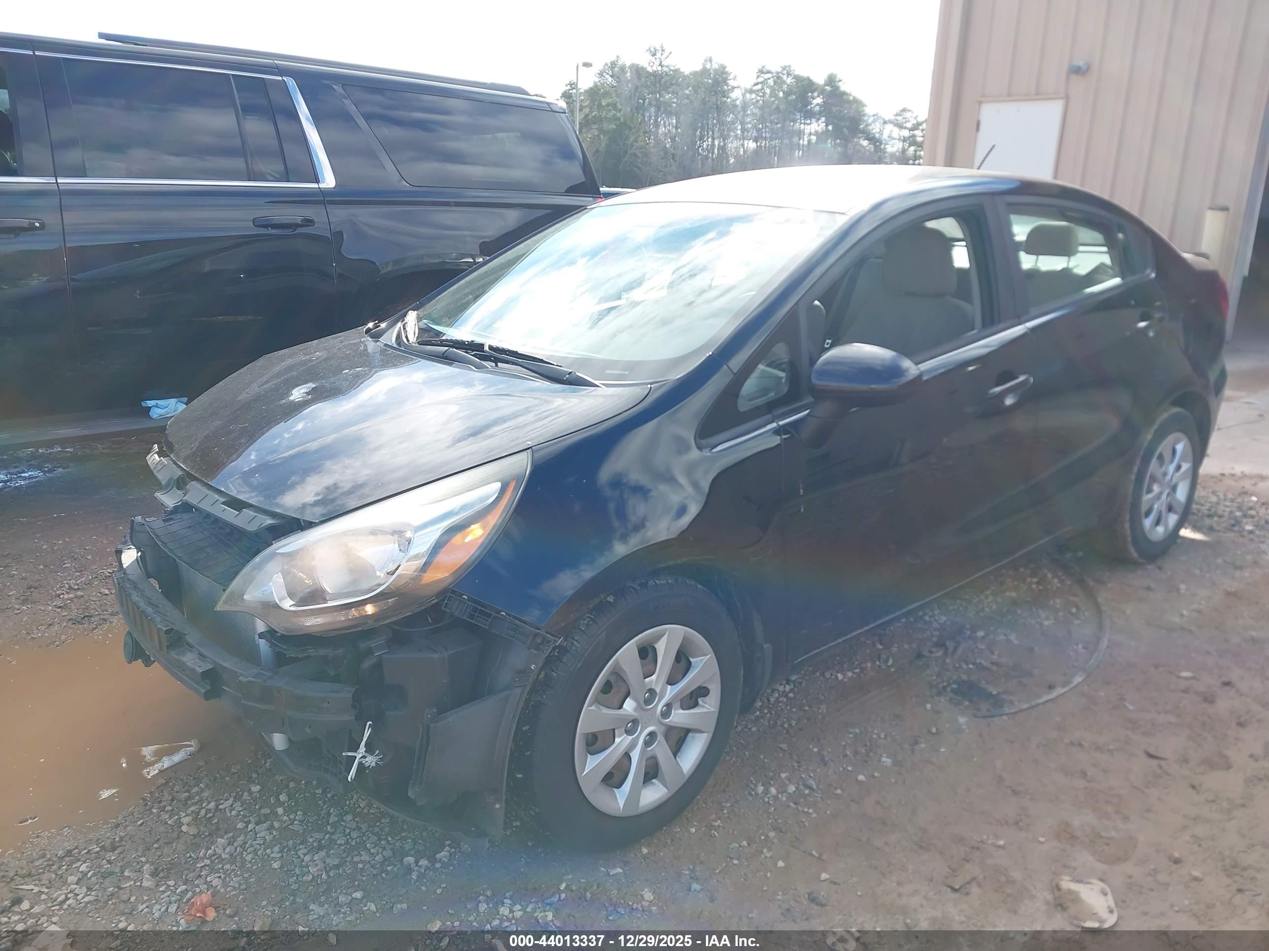 KIA RIO image 2
