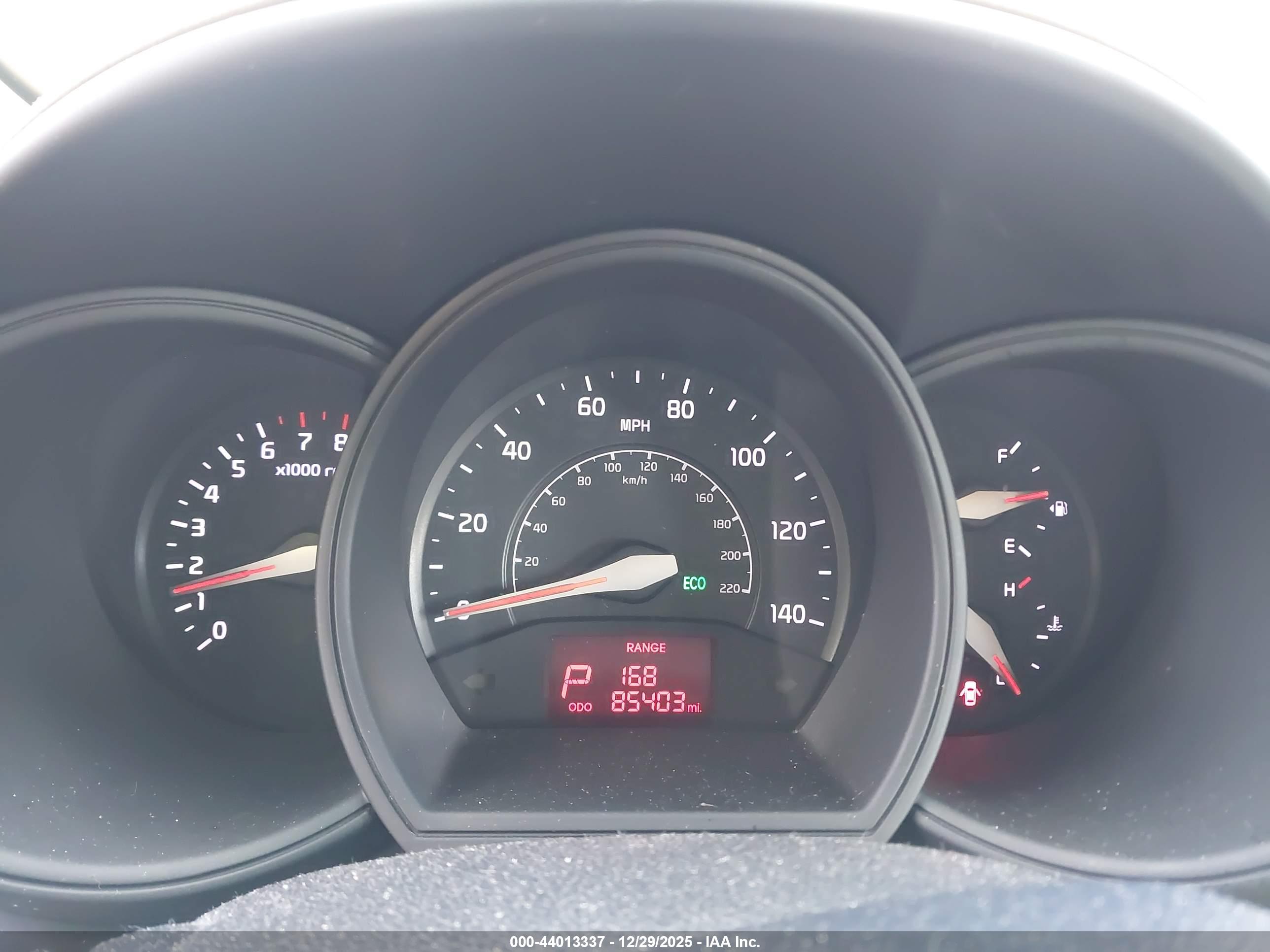 KIA RIO image 7