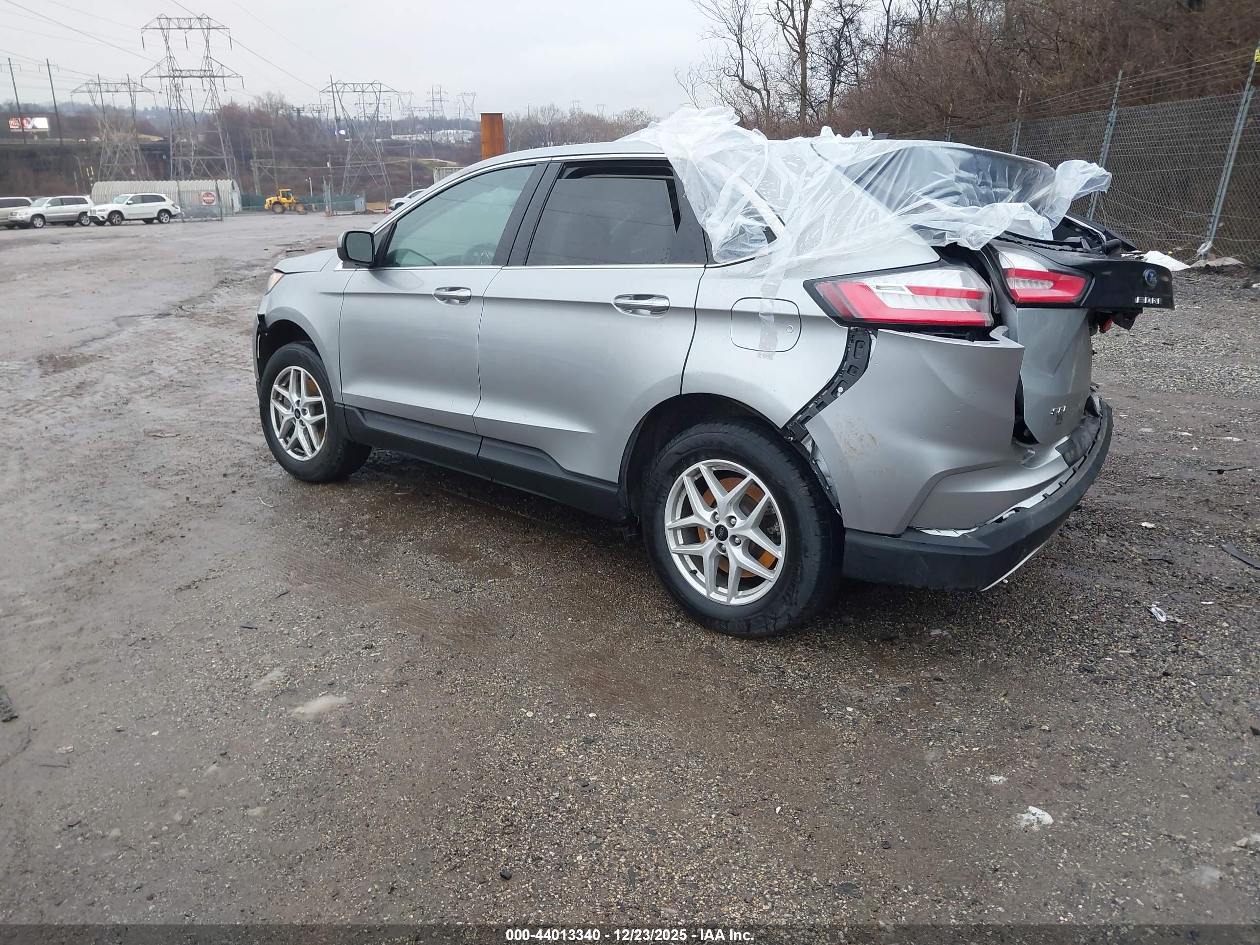 FORD EDGE image 3