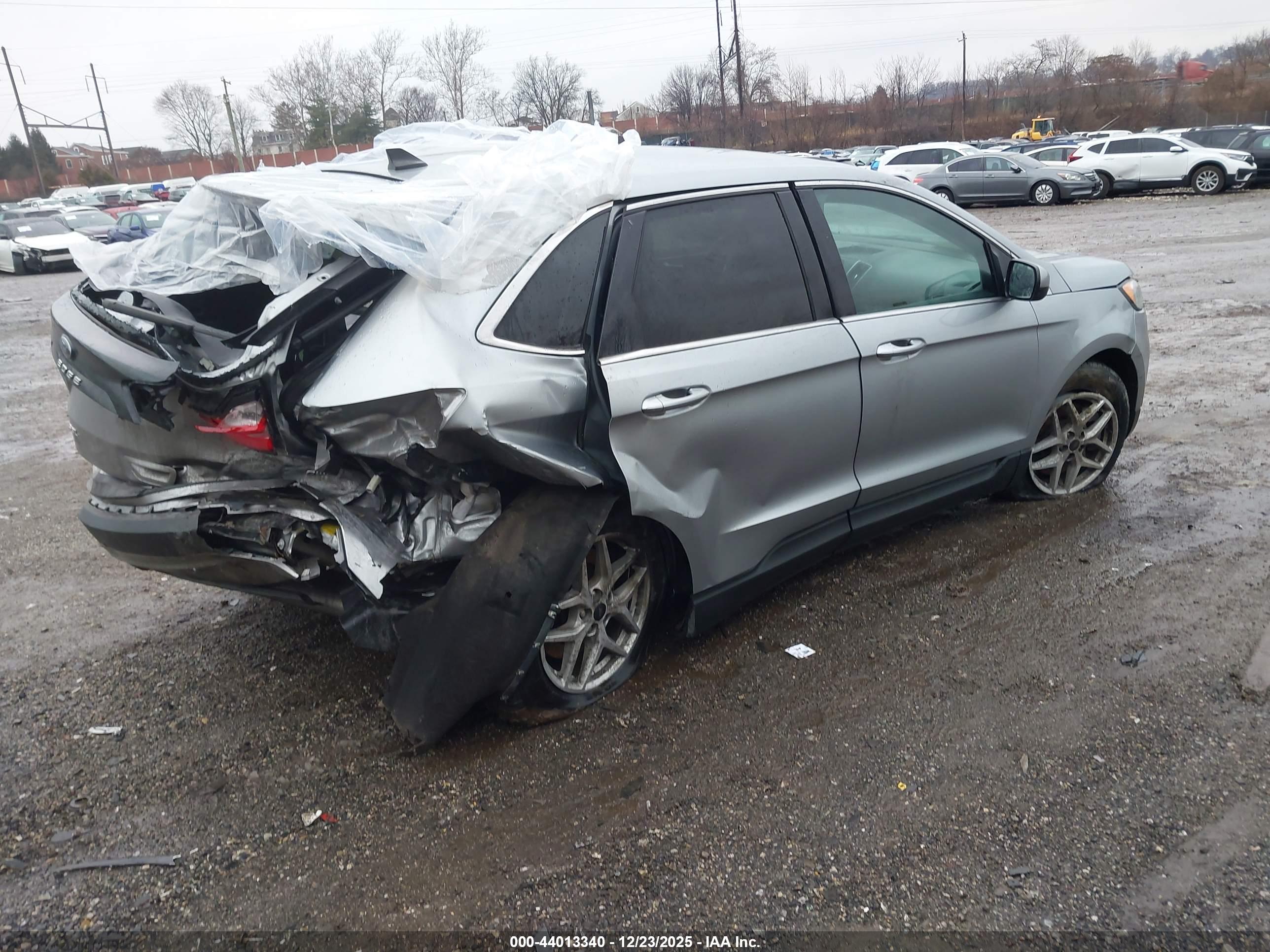 FORD EDGE image 4