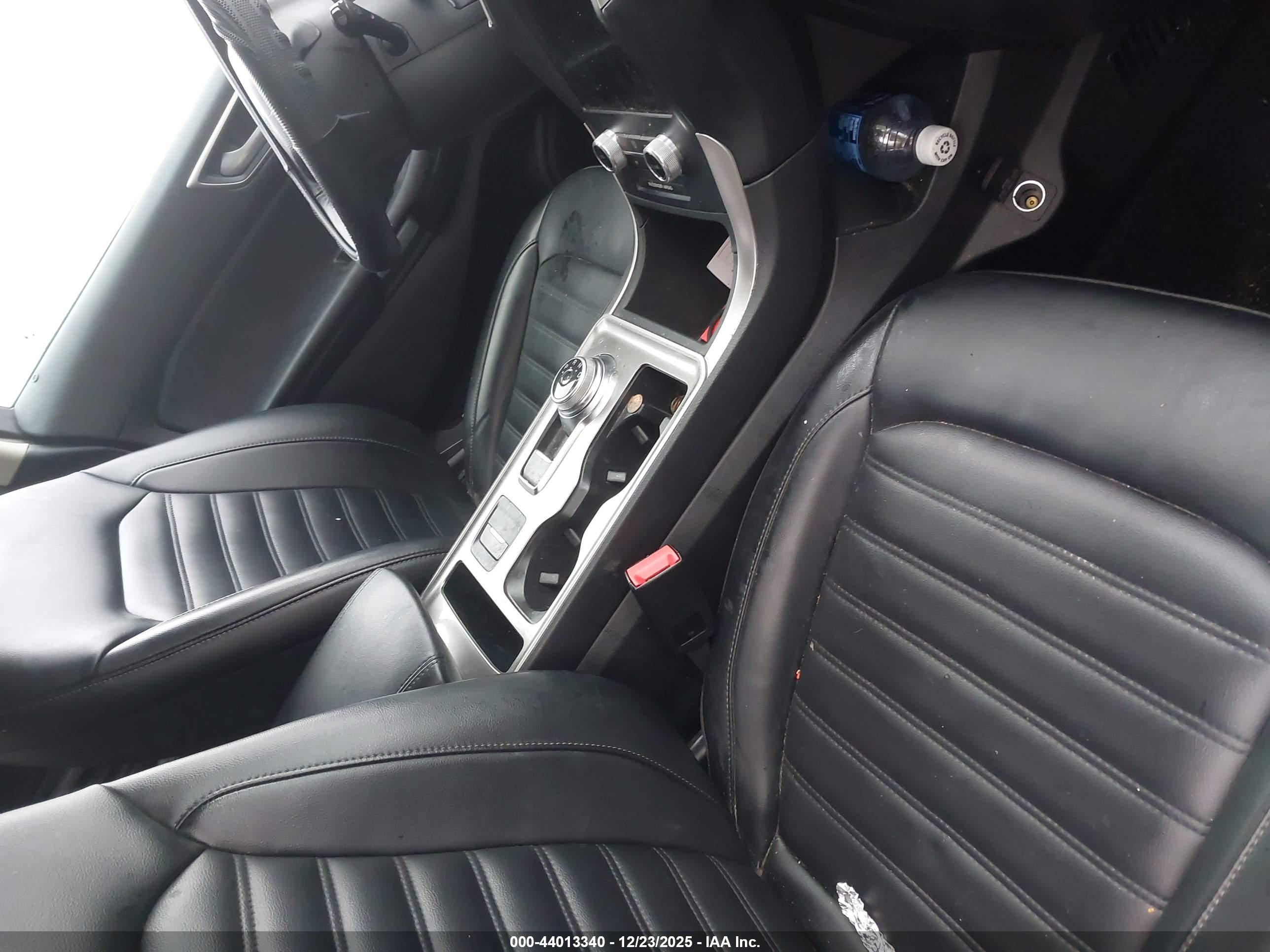 FORD EDGE image 5