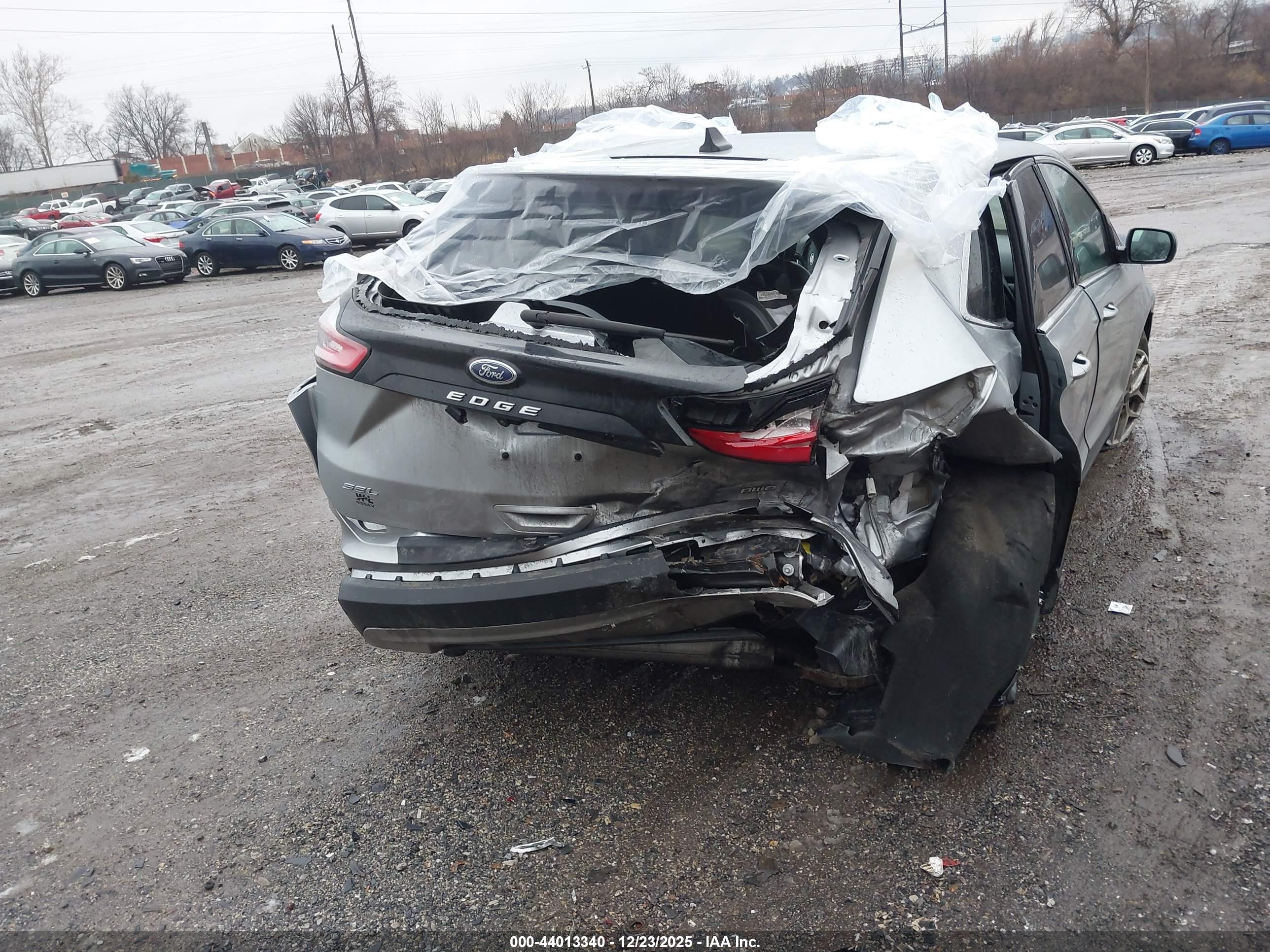 FORD EDGE image 6