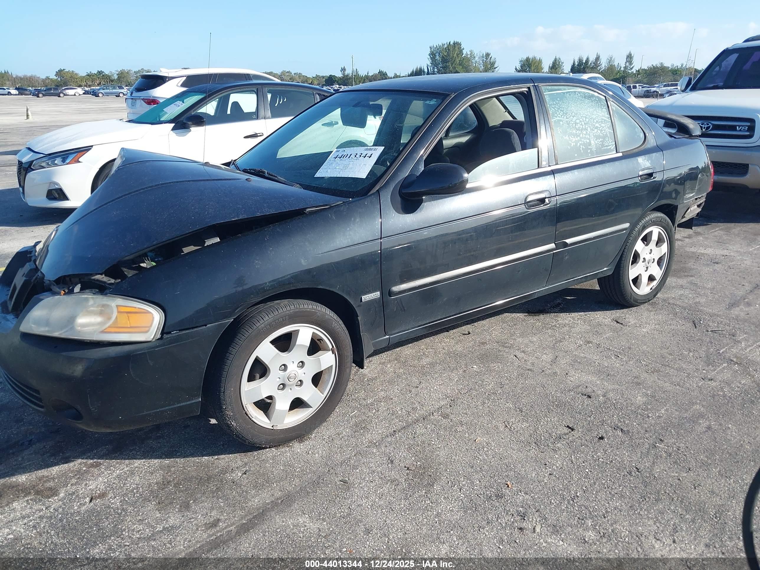 NISSAN SENTRA image 2