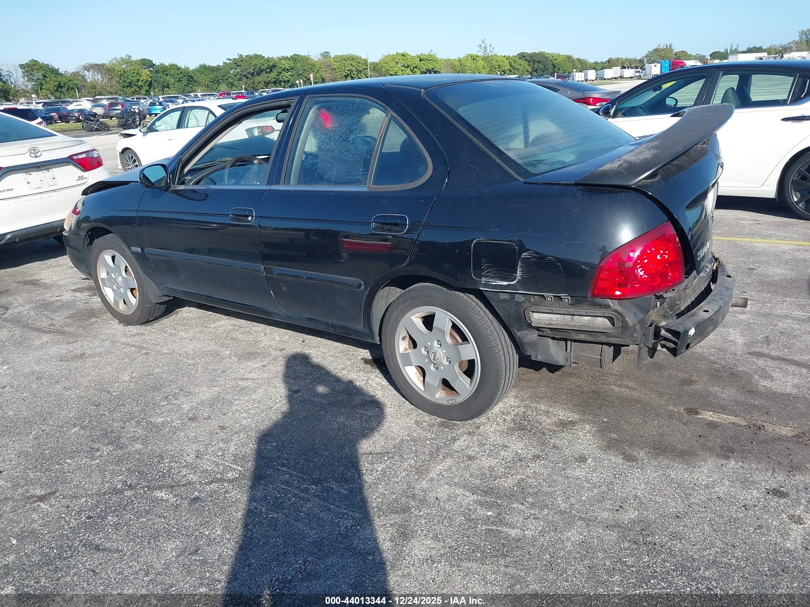 NISSAN SENTRA image 3