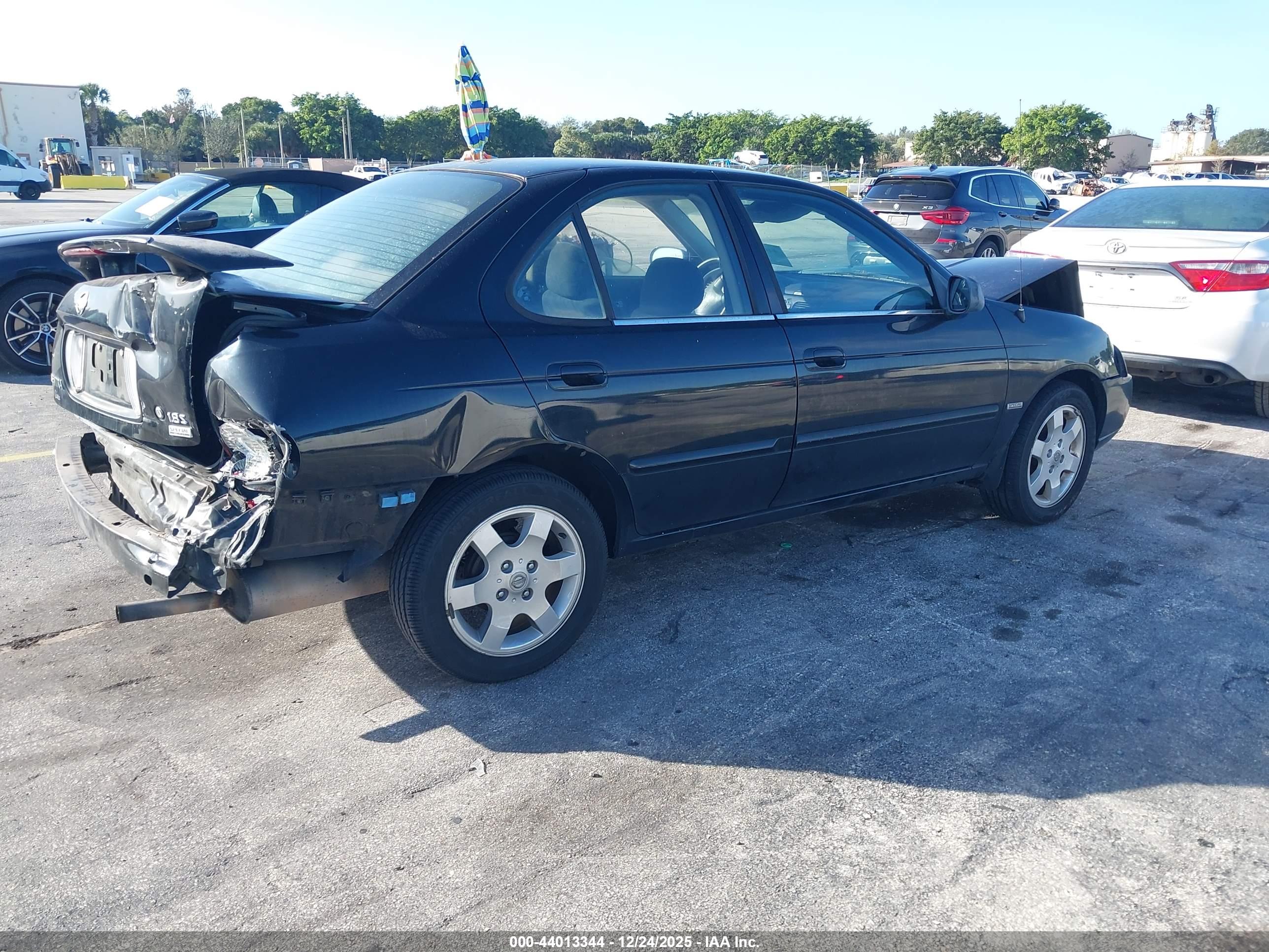 NISSAN SENTRA image 4