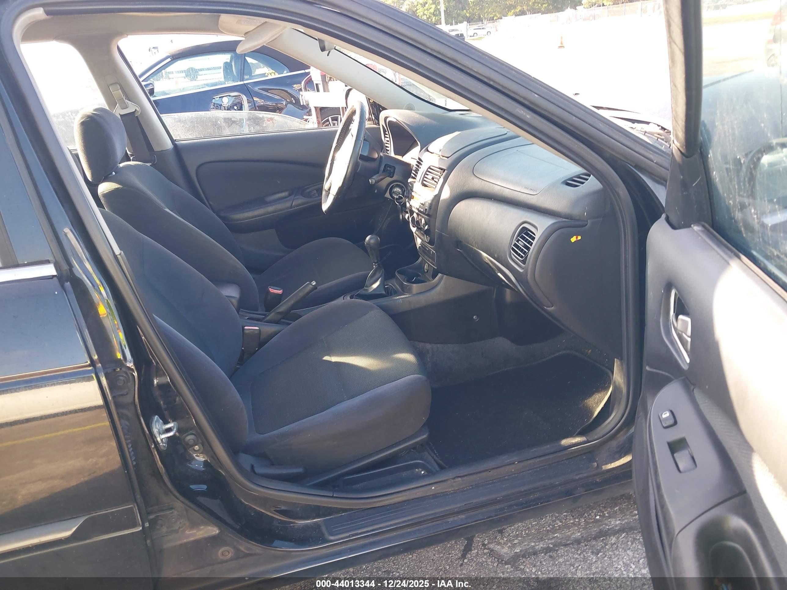 NISSAN SENTRA image 5