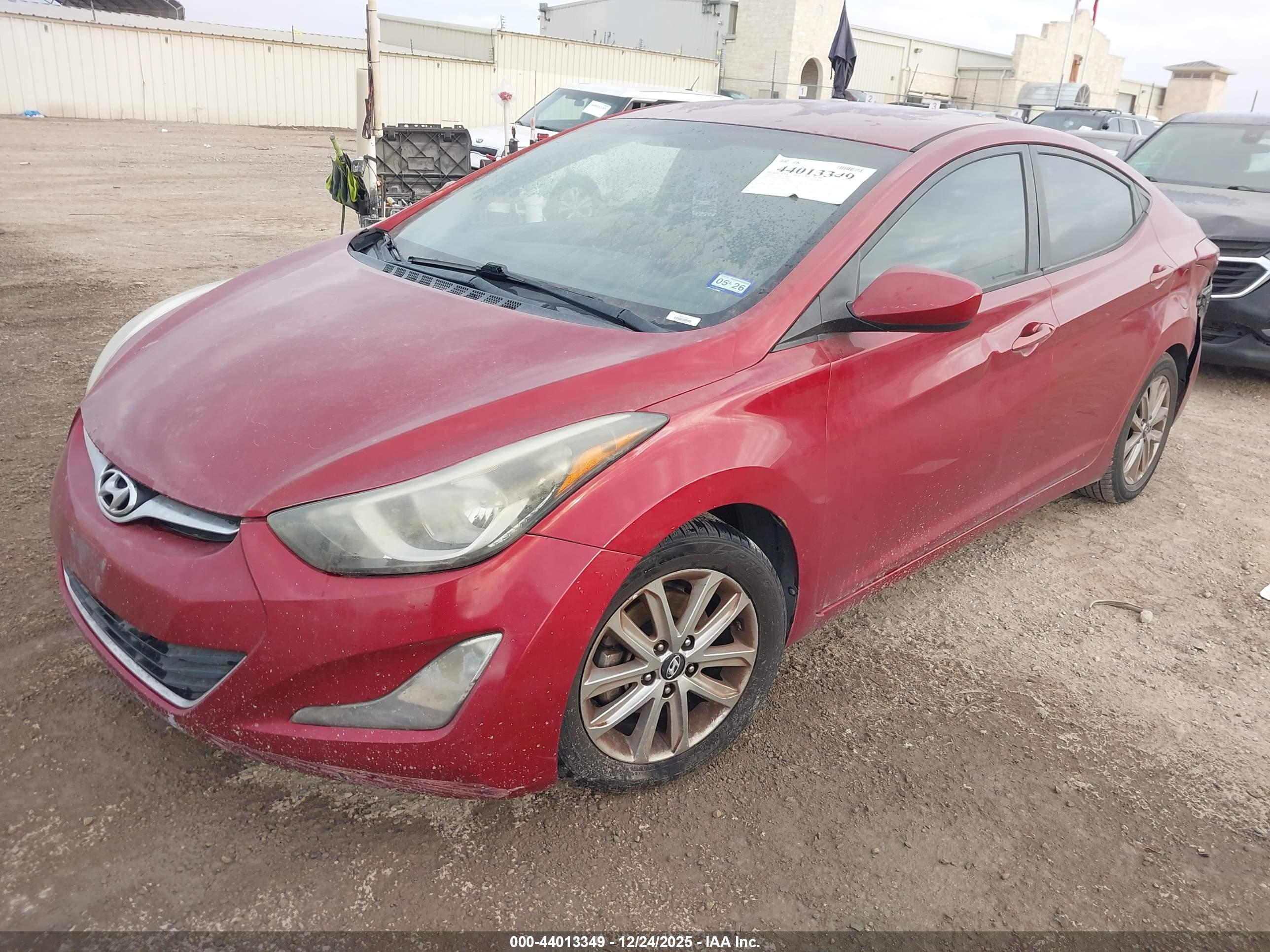 HYUNDAI ELANTRA image 2