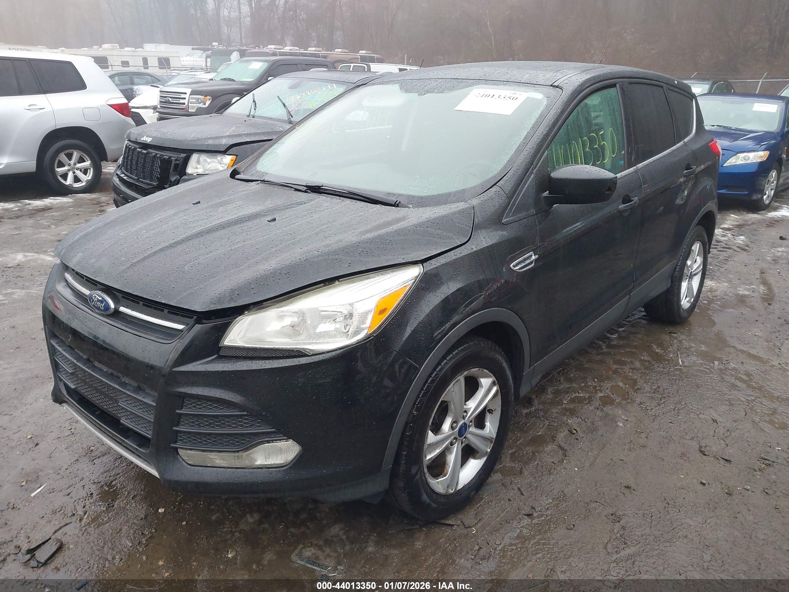 FORD ESCAPE image 2