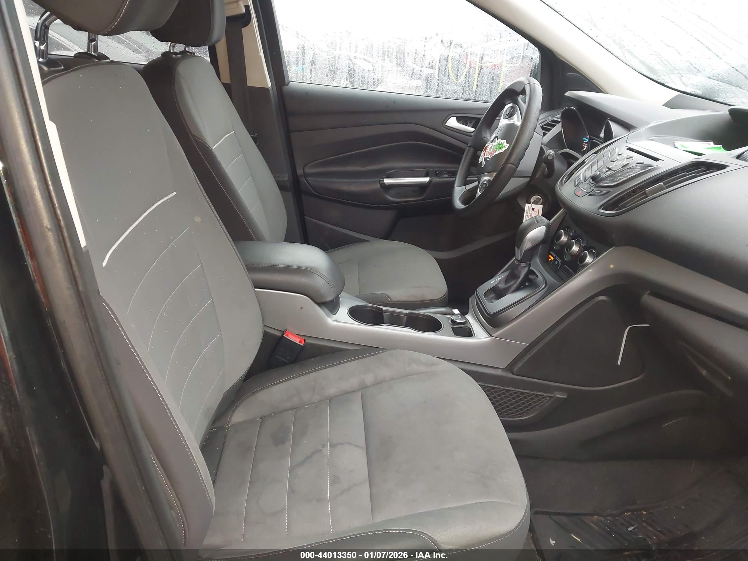FORD ESCAPE image 5