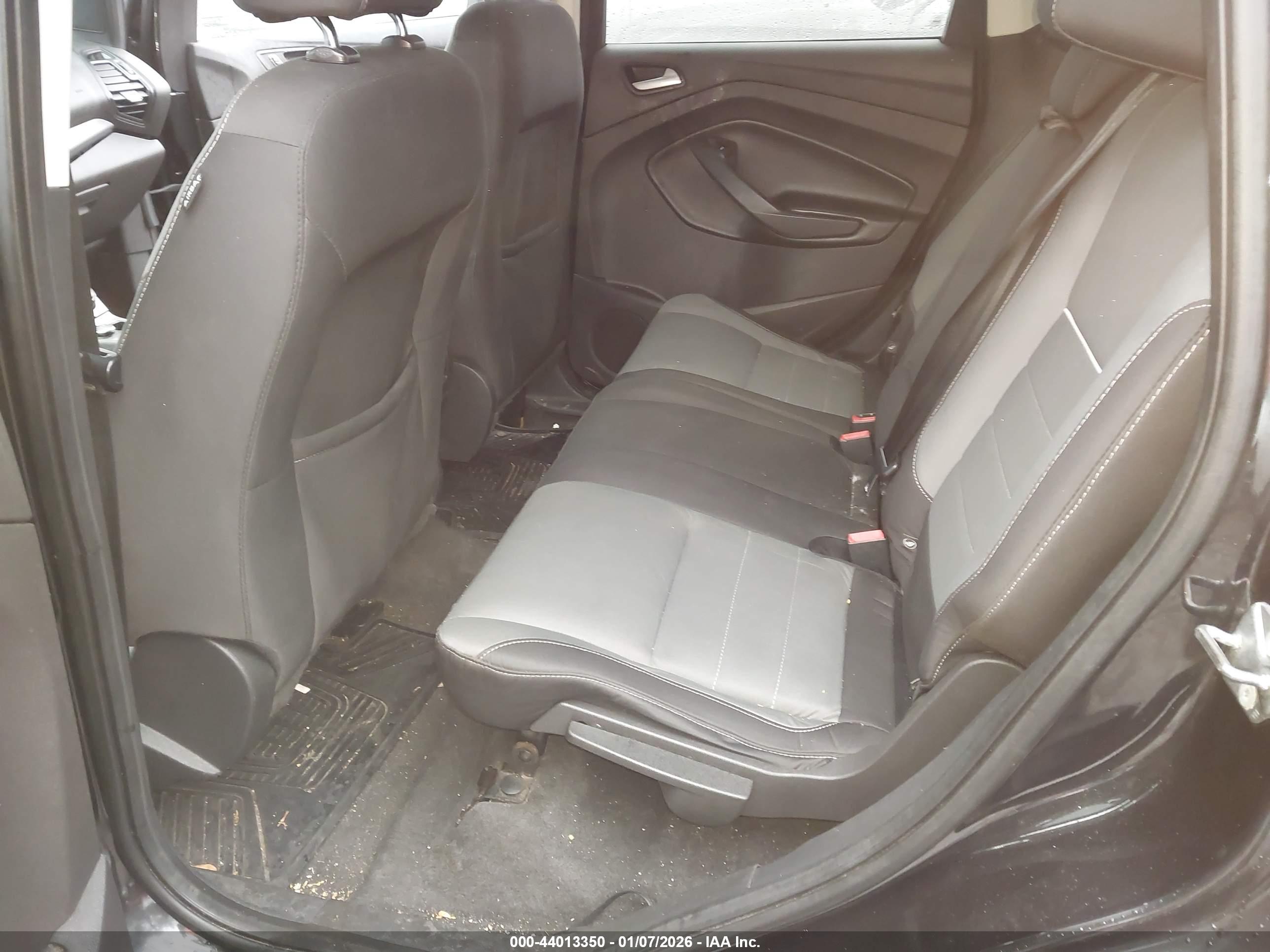 FORD ESCAPE image 8