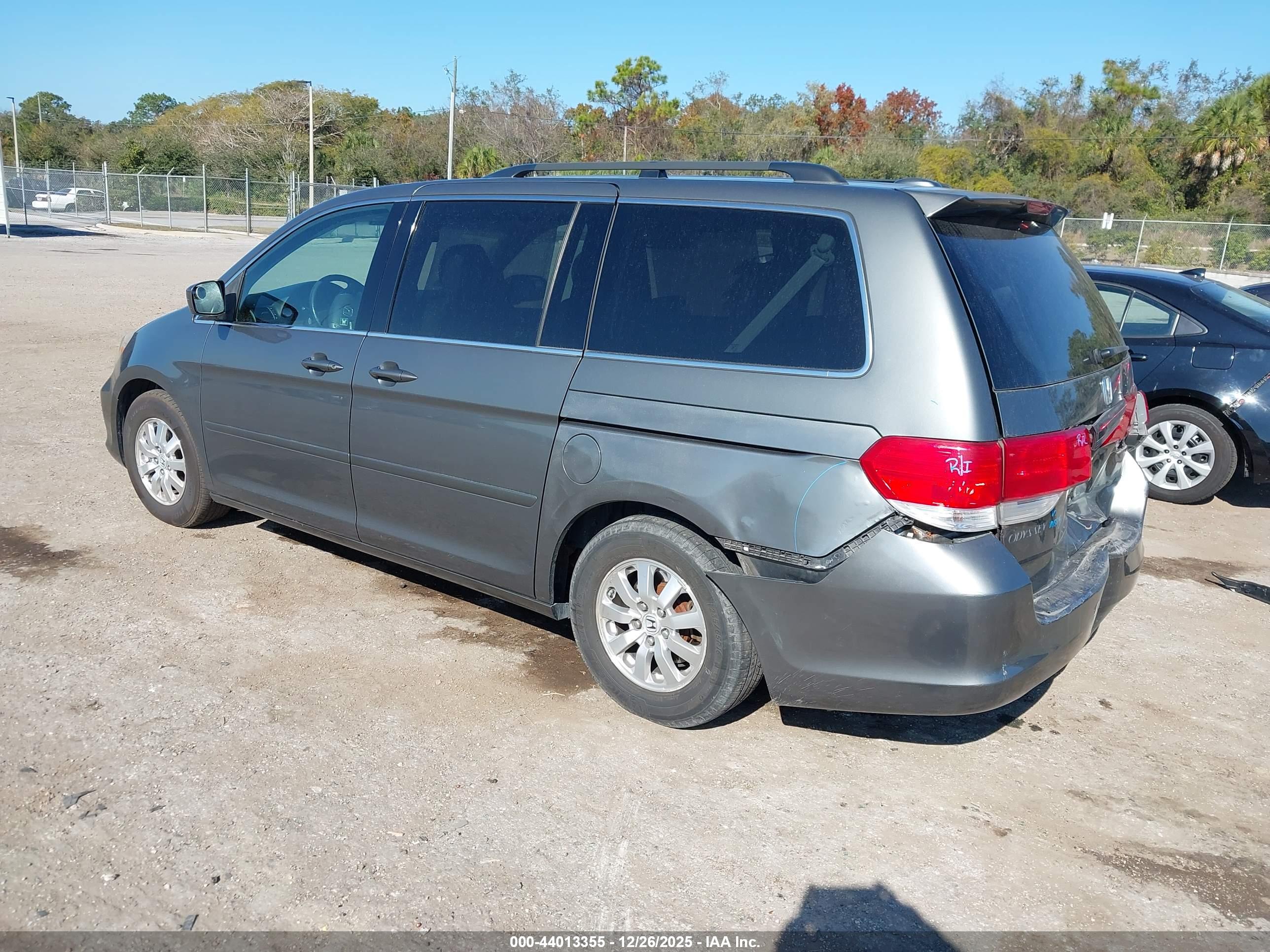 HONDA ODYSSEY image 3