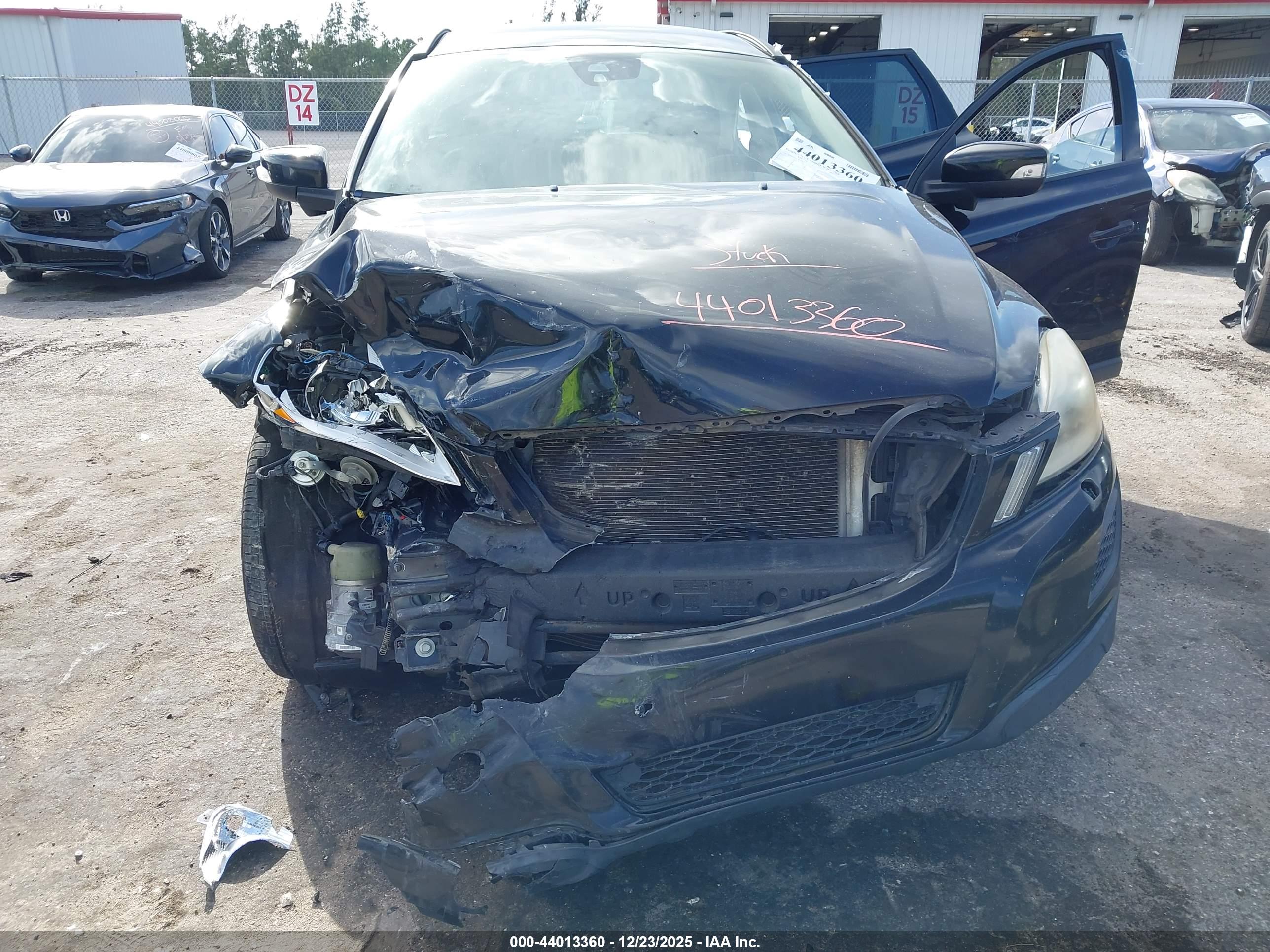 VOLVO XC60 image 10