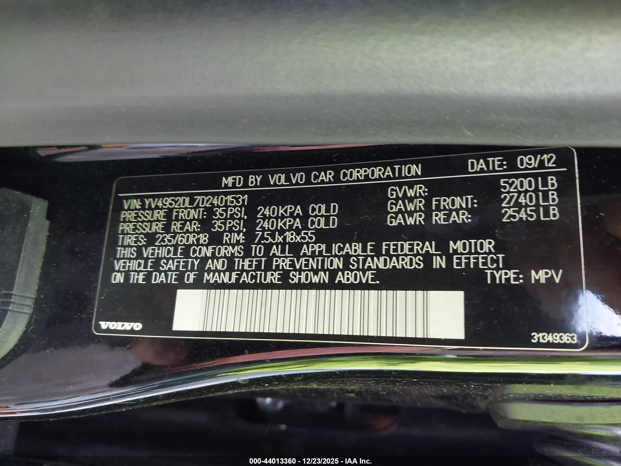 VOLVO XC60 image 9