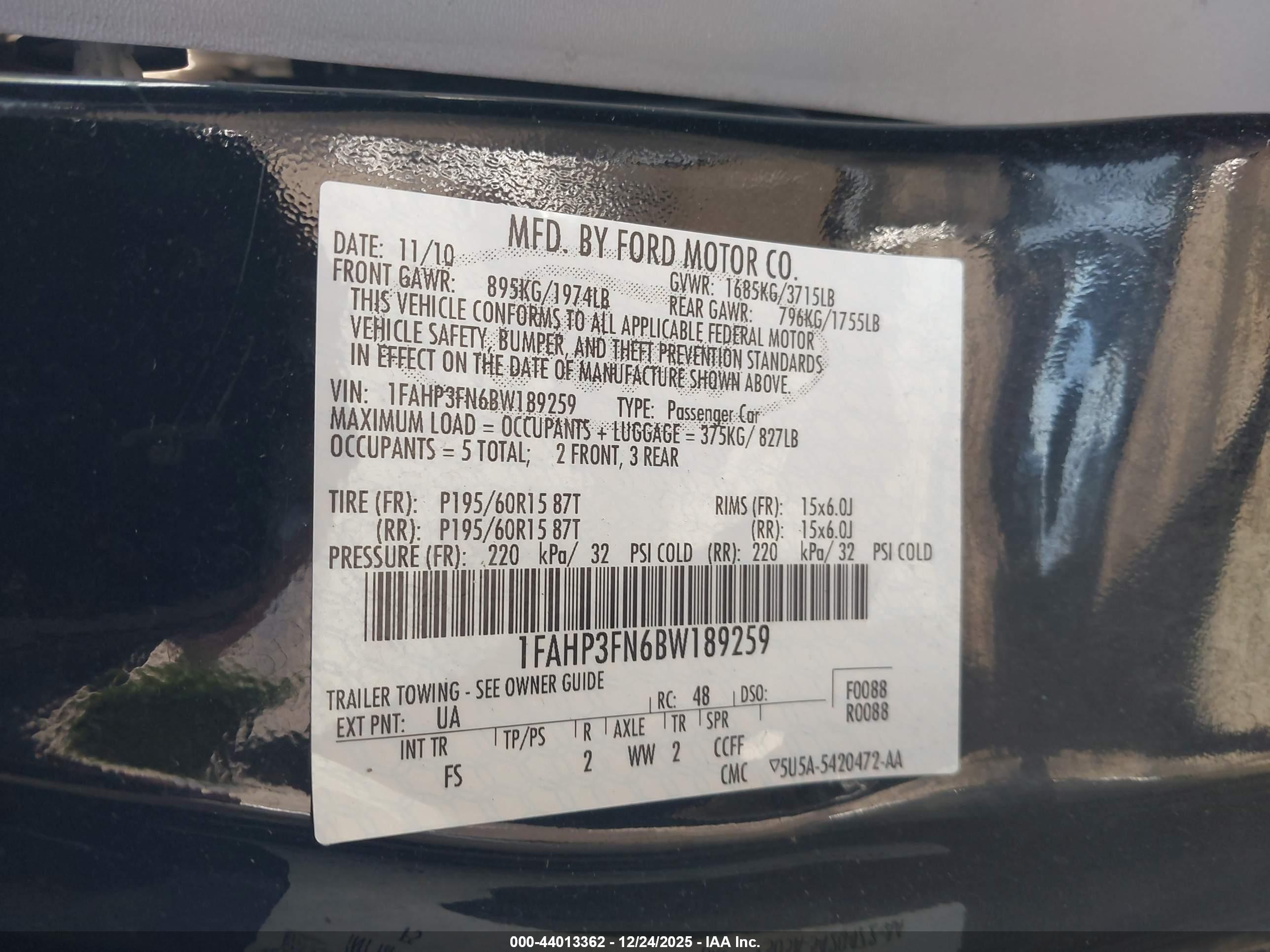 FORD FOCUS image 9