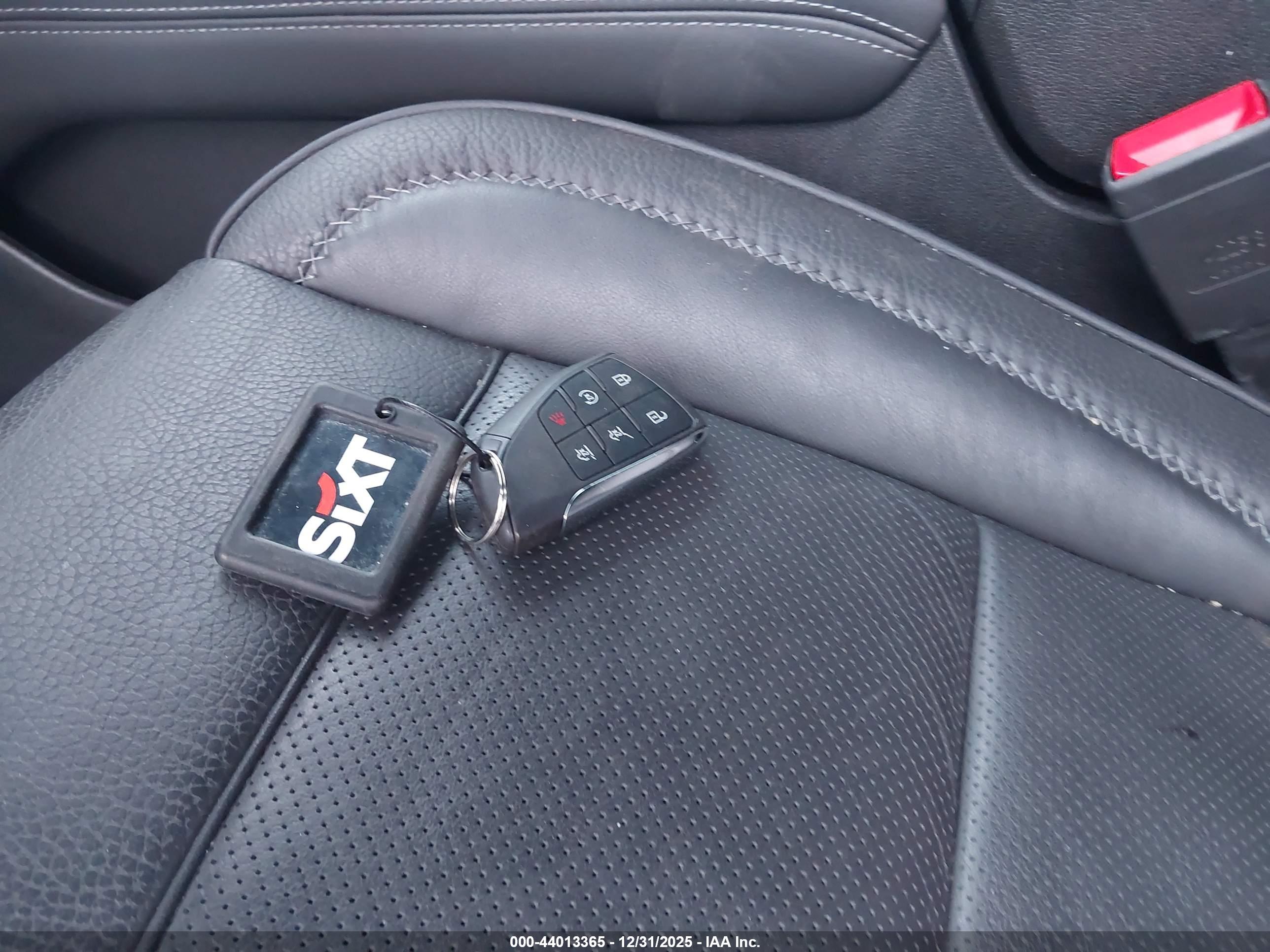 GMC YUKON image 11