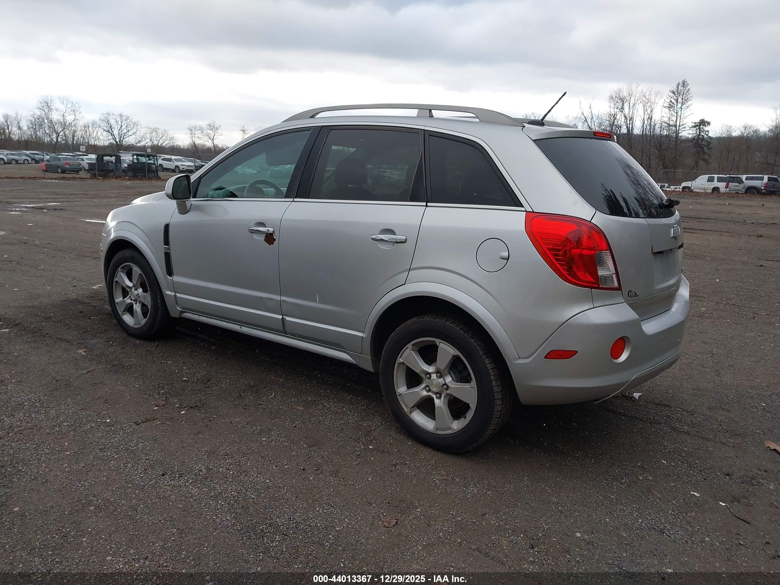 CHEVROLET CAPTIVA image 3