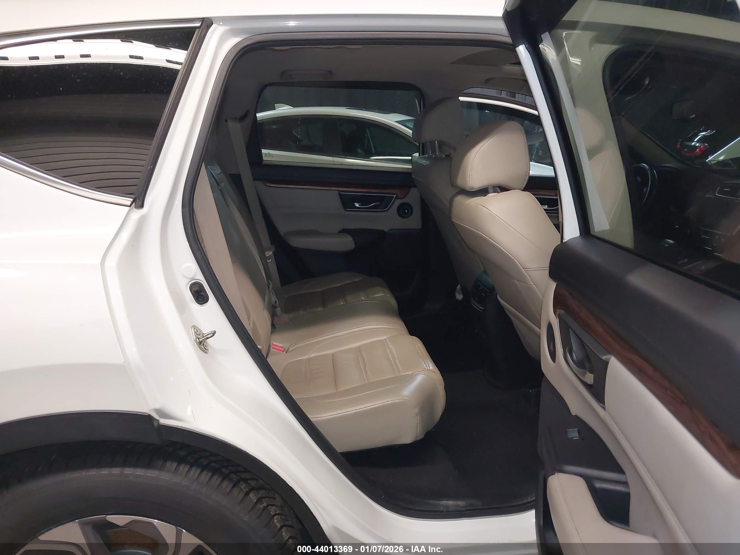 HONDA CR-V image 8