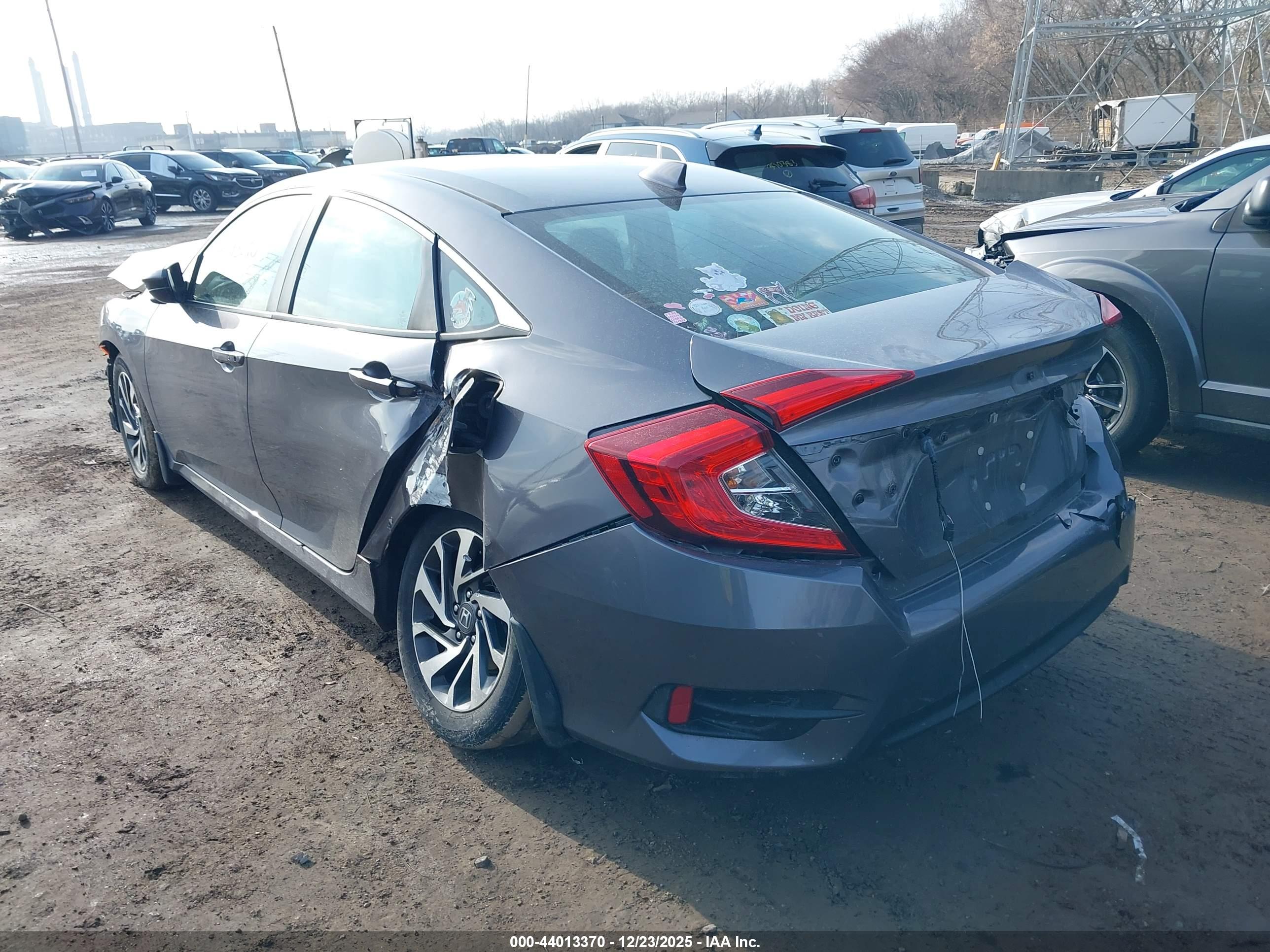 HONDA CIVIC image 3