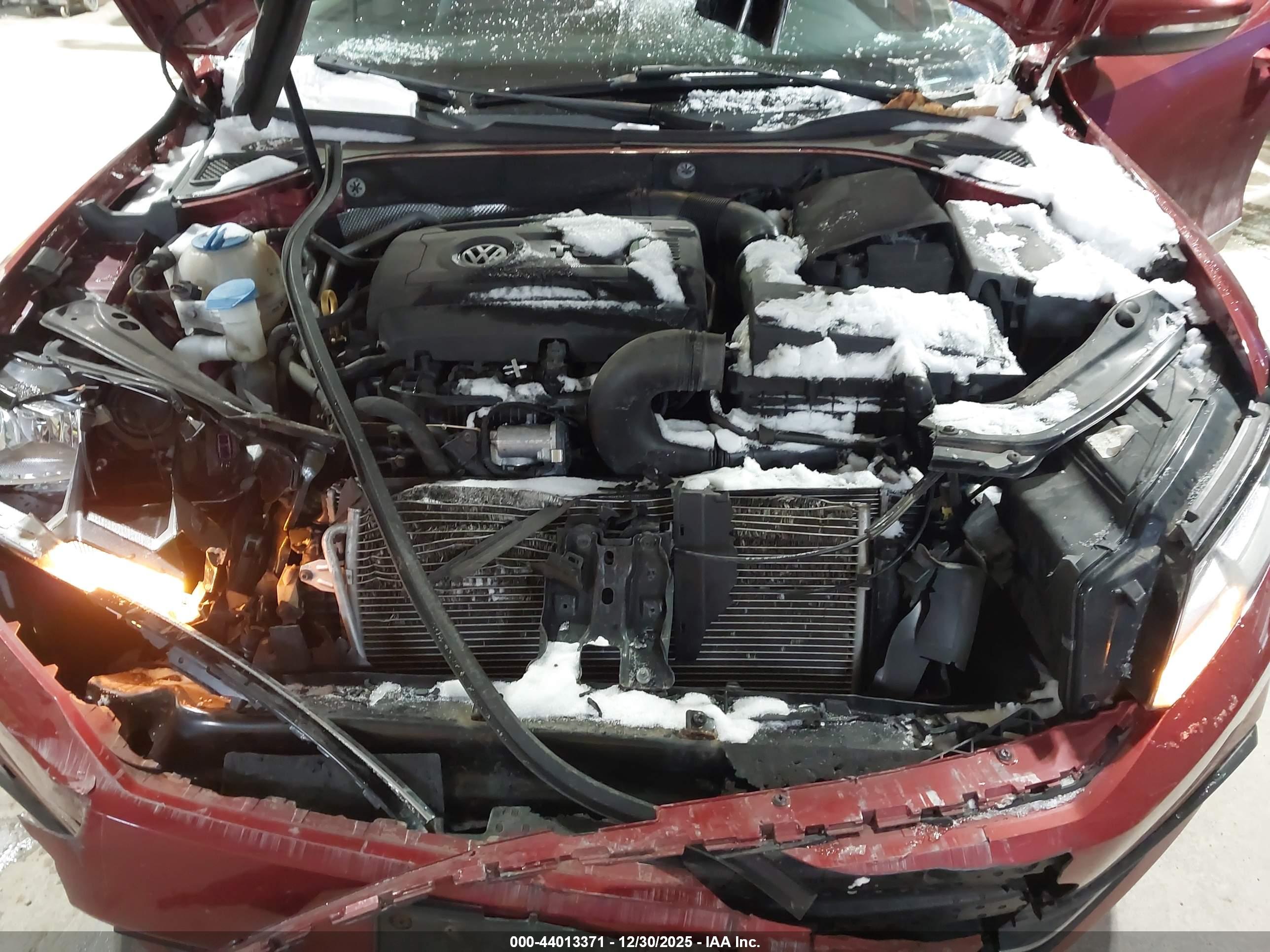 VOLKSWAGEN PASSAT image 10