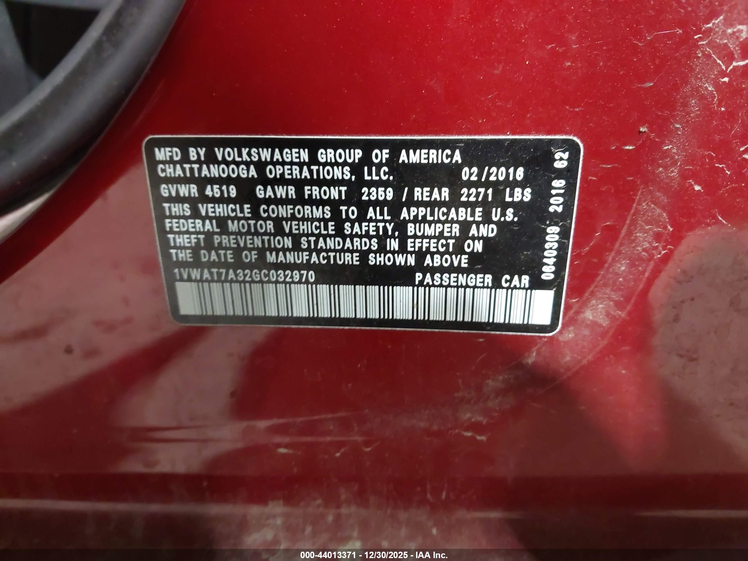 VOLKSWAGEN PASSAT image 9