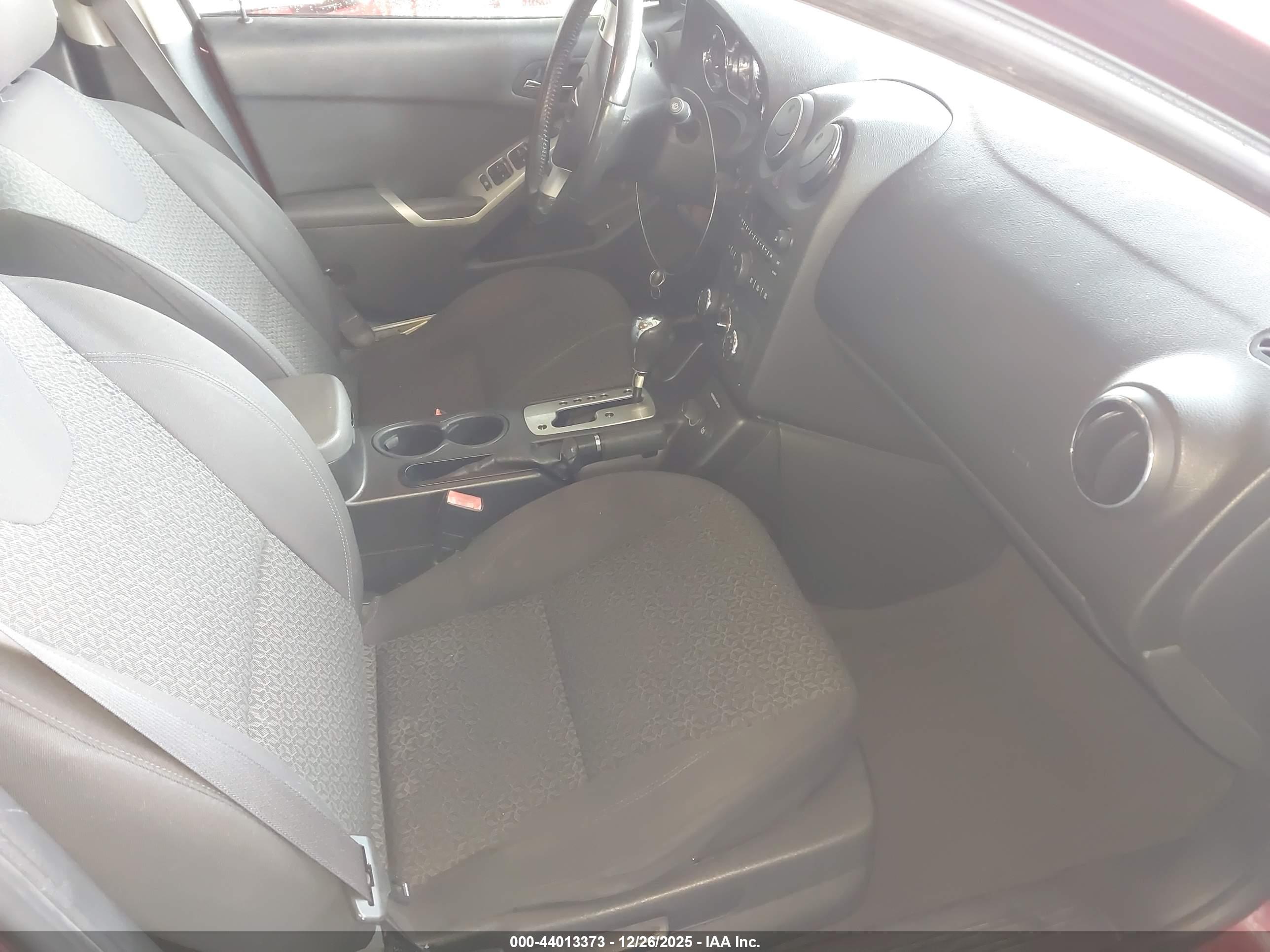 PONTIAC G6 image 5