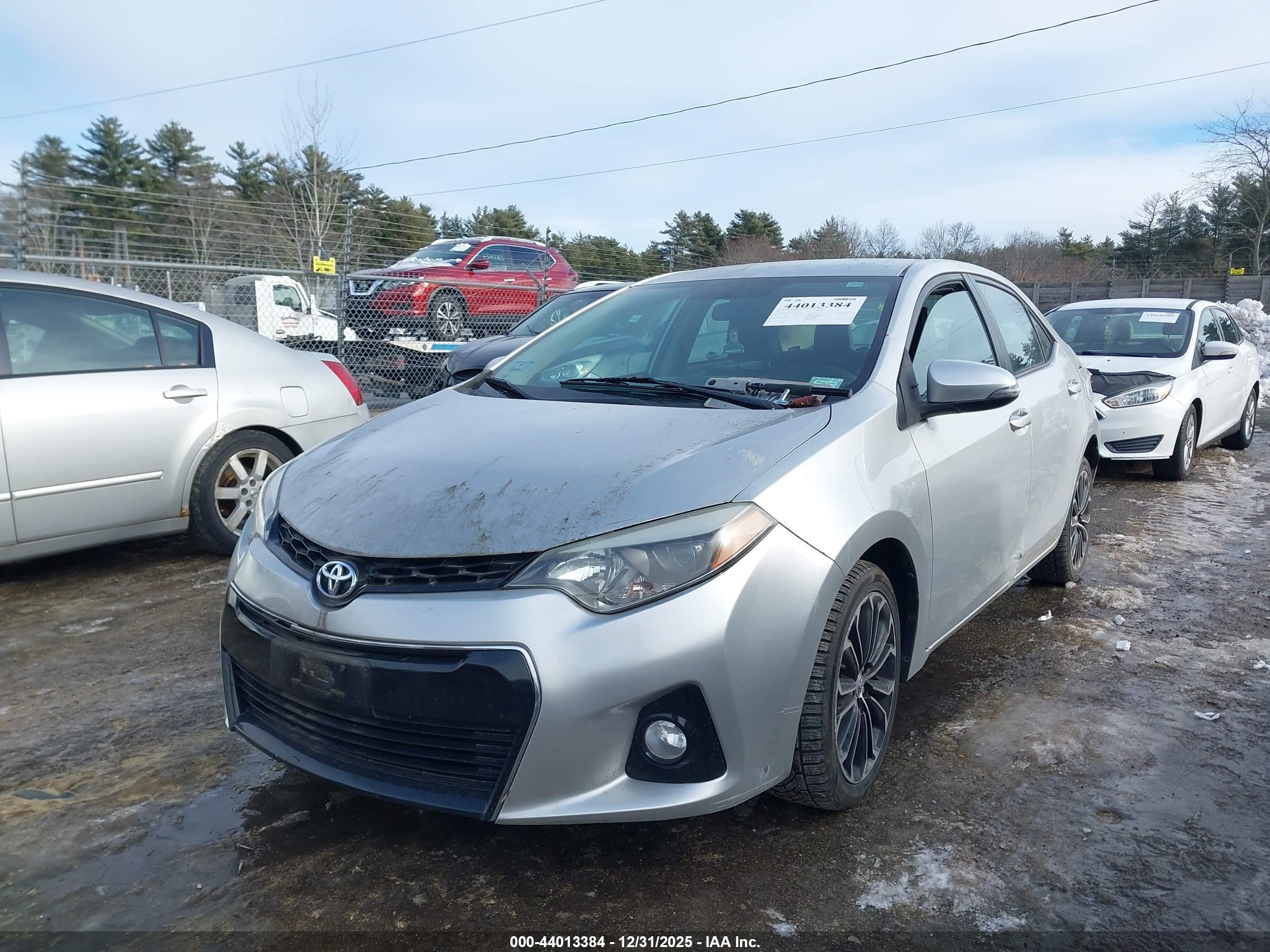 TOYOTA COROLLA image 2