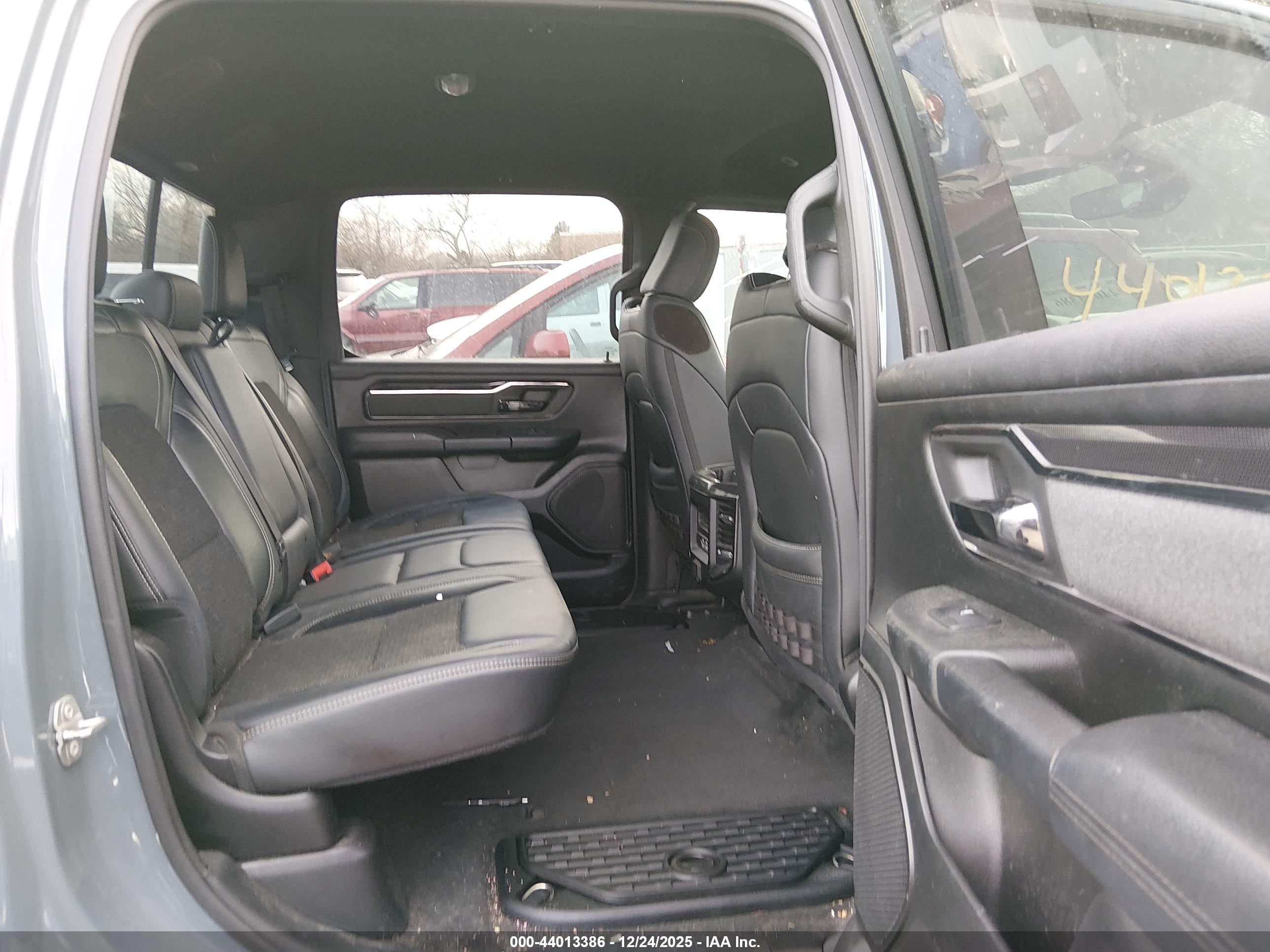 RAM 1500 image 8